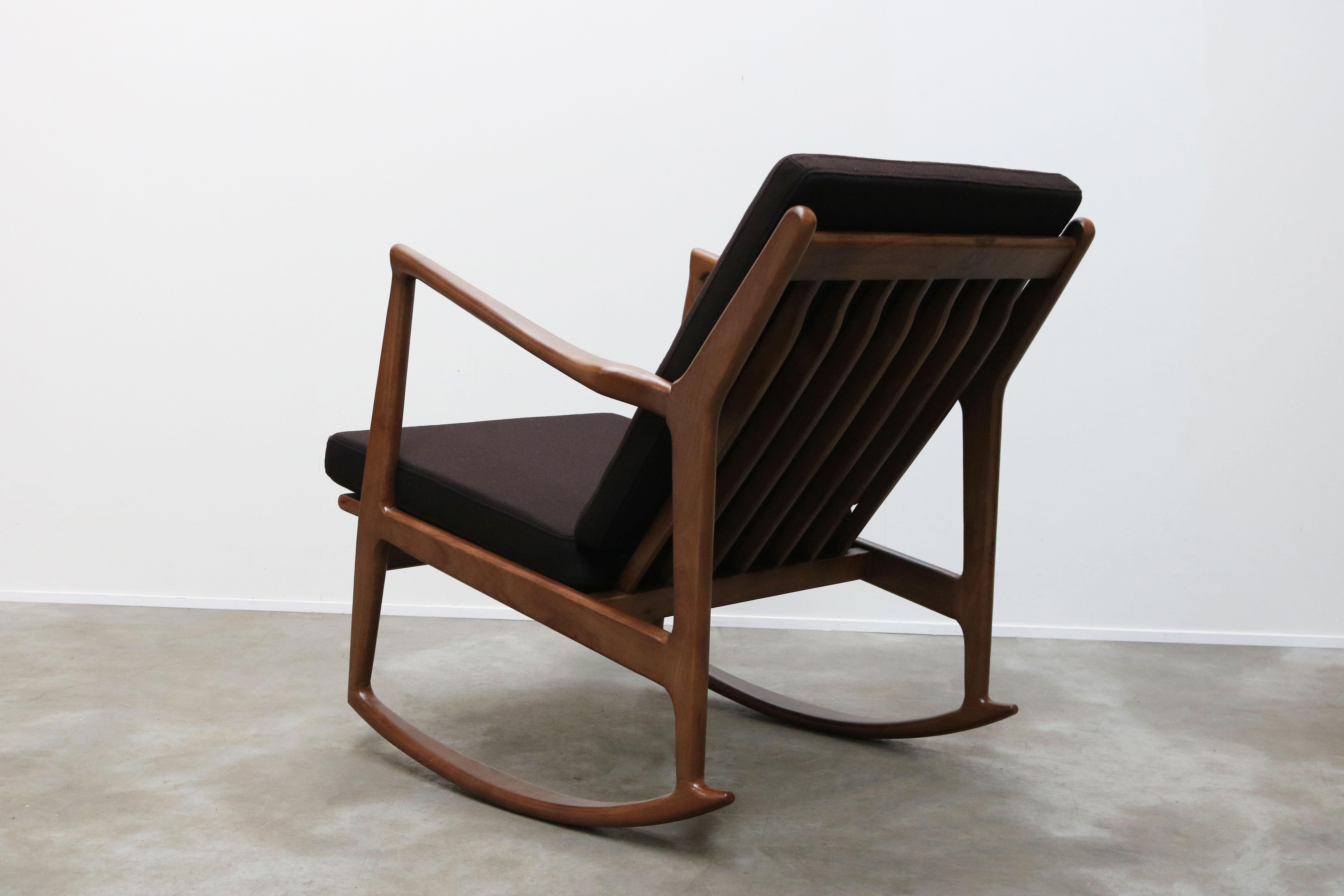 1 of 2 Danish Design Style 1950 New Modern Rocking Chair Walnut Brown Cashmere For Sale 3