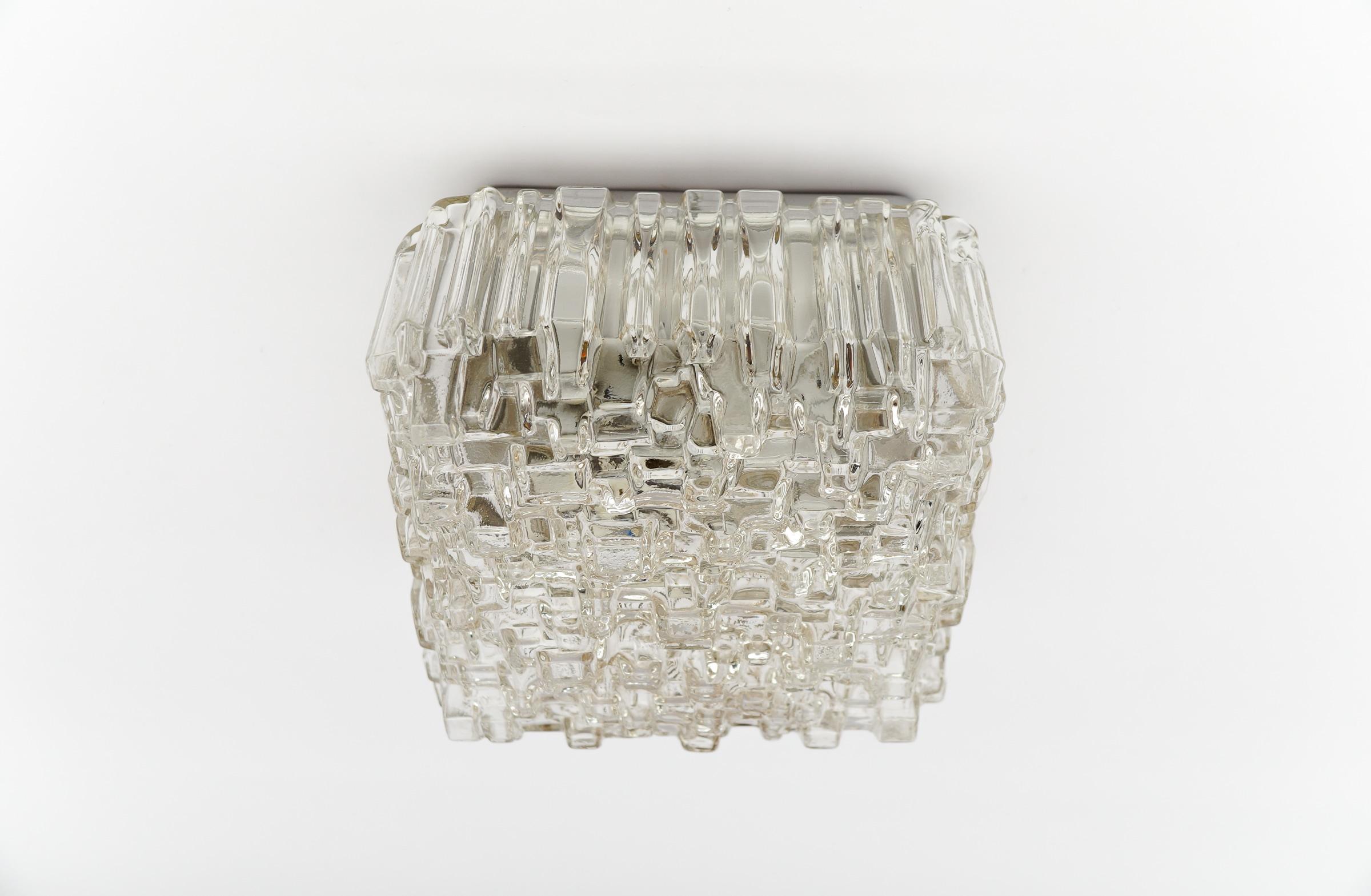 1. de 2 Aplique Geométrico de Burbujas de Cristal de Hoffmann Leuchten Años 60 mediados del siglo XX en venta