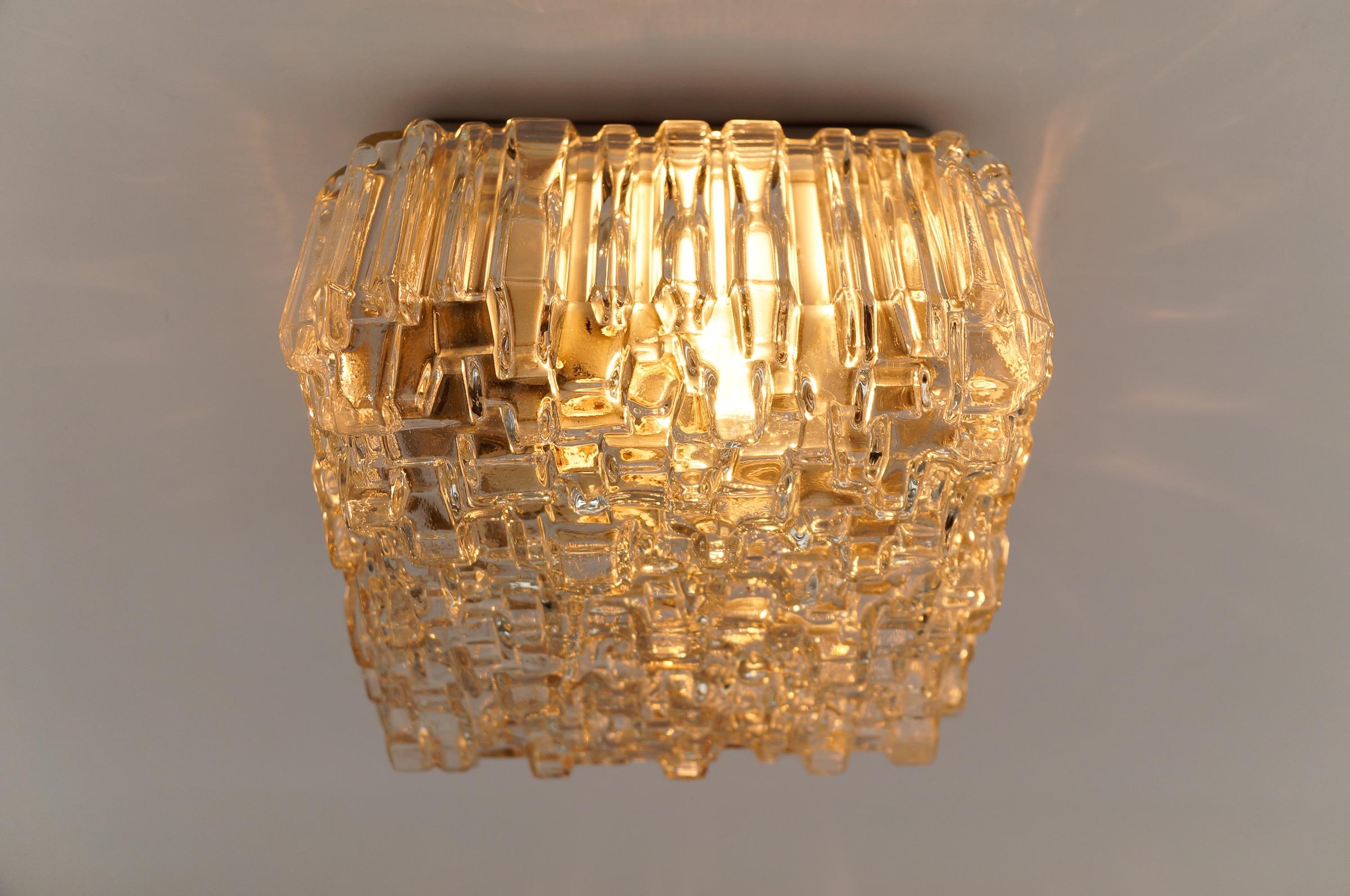 1. de 2 Aplique Geométrico de Burbujas de Cristal de Hoffmann Leuchten Años 60 Metal en venta