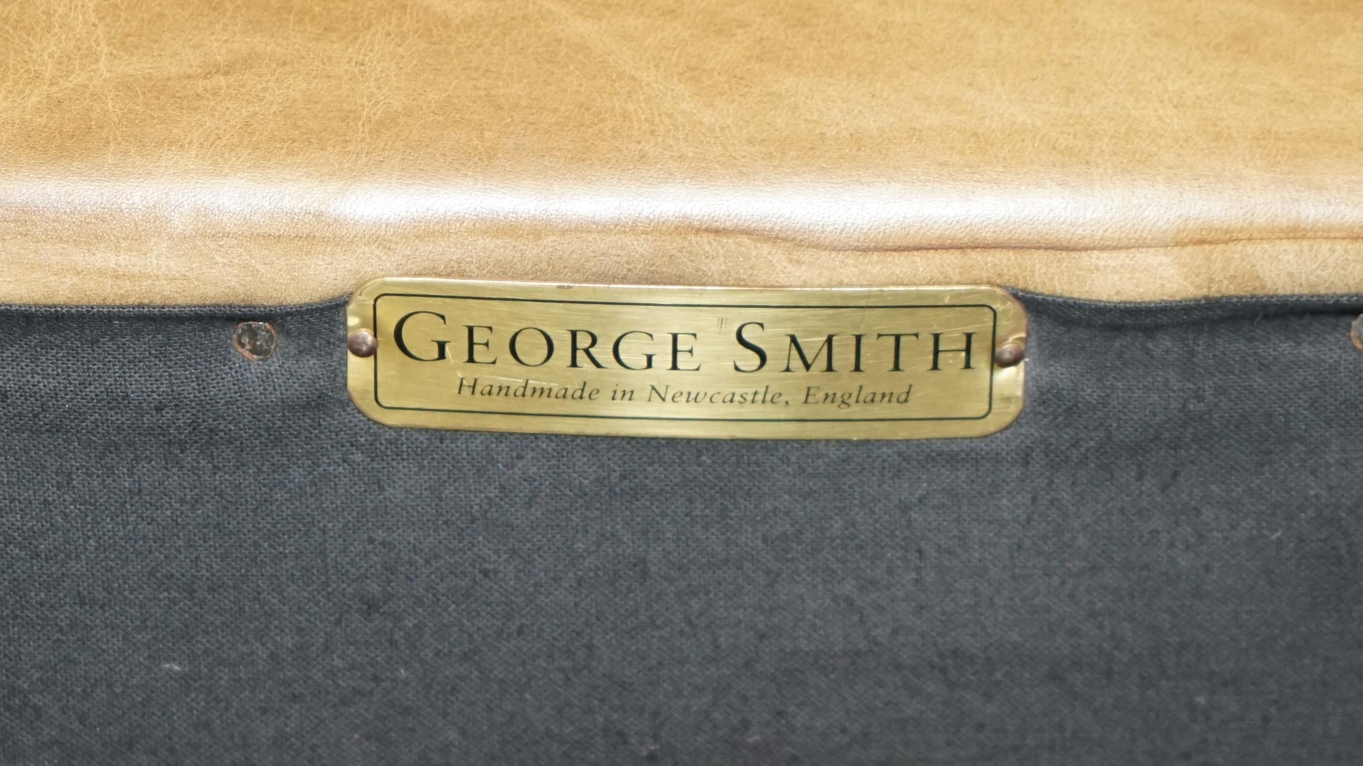 1 OF 2 GEORGE SMITH - SOFA EN CUSHiON MARRON À BOUCLES D'ACCOUCHEMENT EN CUIR en vente 12
