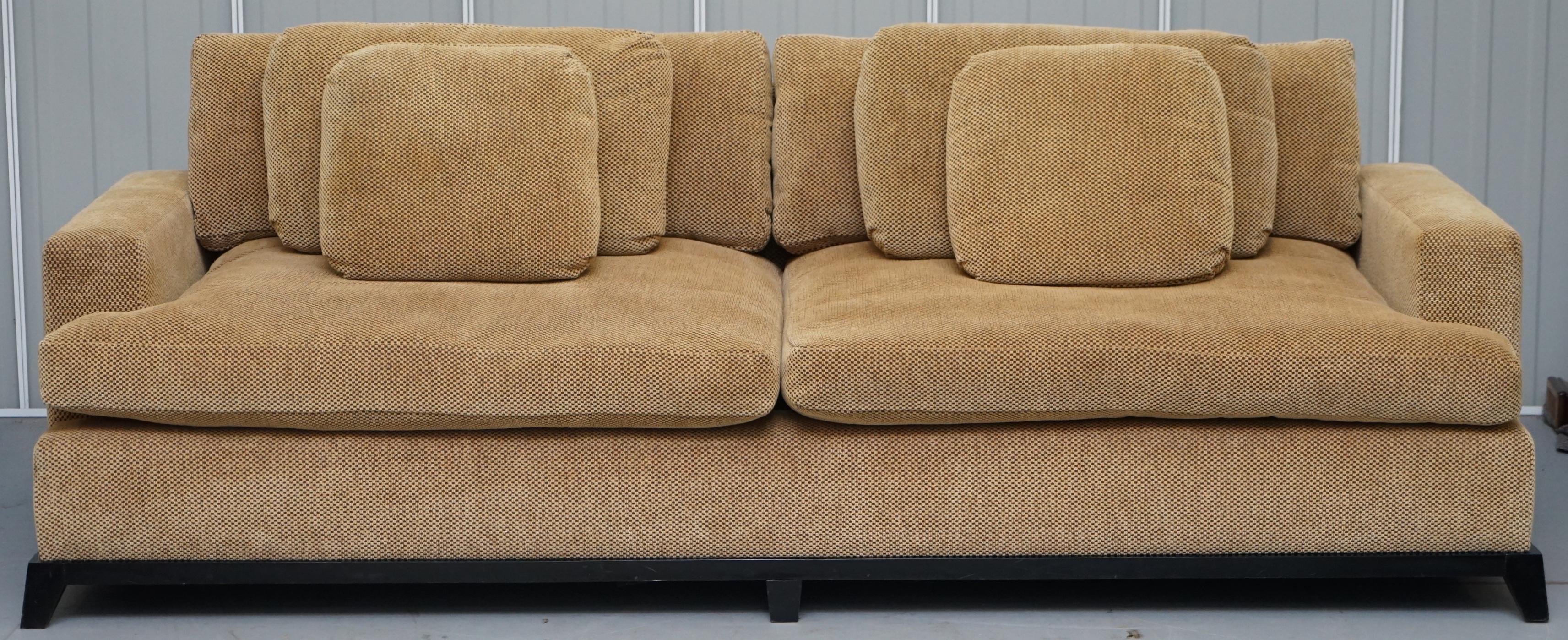We are delighted to offer for sale this lovely RRP £12,000 George Smith Signature square arm sofa with feather filled cushions which is part of a set

I have this sofa which is a 3-4 seater and I have the smaller 2-3 seat version listed under my