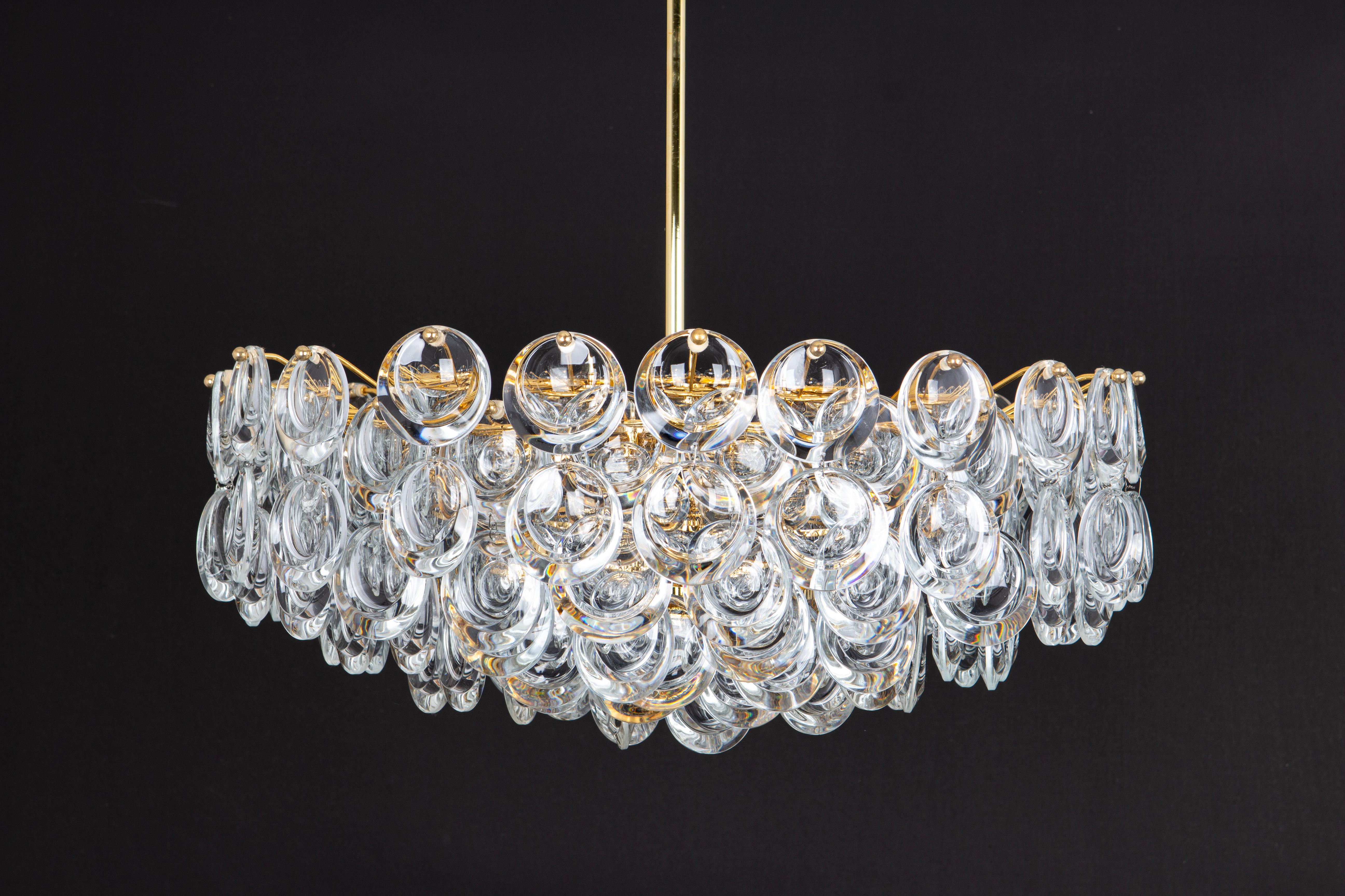 1 of 2 Gilt Brass Crystal Chandelier by Palwa, Sciolari Design, Germany, 1970s In Good Condition For Sale In Aachen, NRW