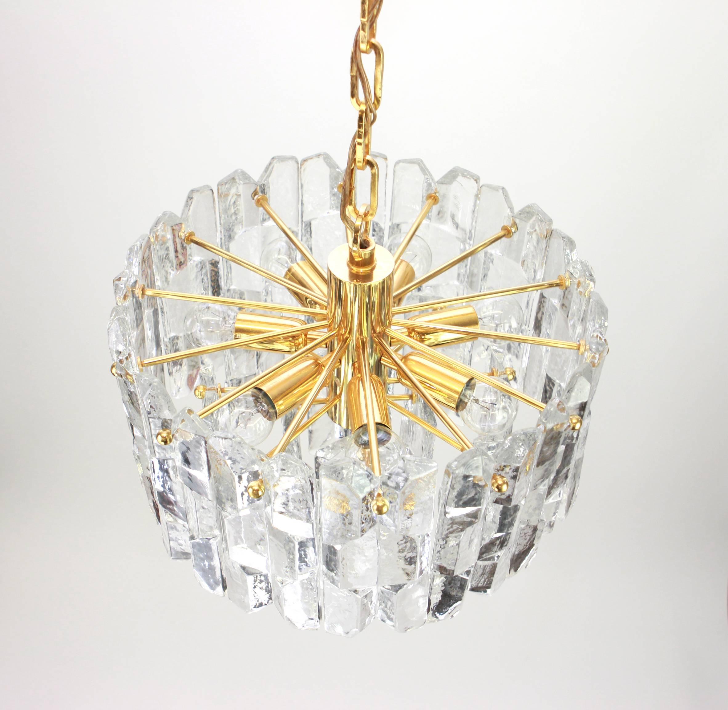 1 of 2 Gilt Brass, Crystal Glass Light Chandelier Palazzo, Kalmar, Austria, 1970 In Good Condition For Sale In Aachen, NRW