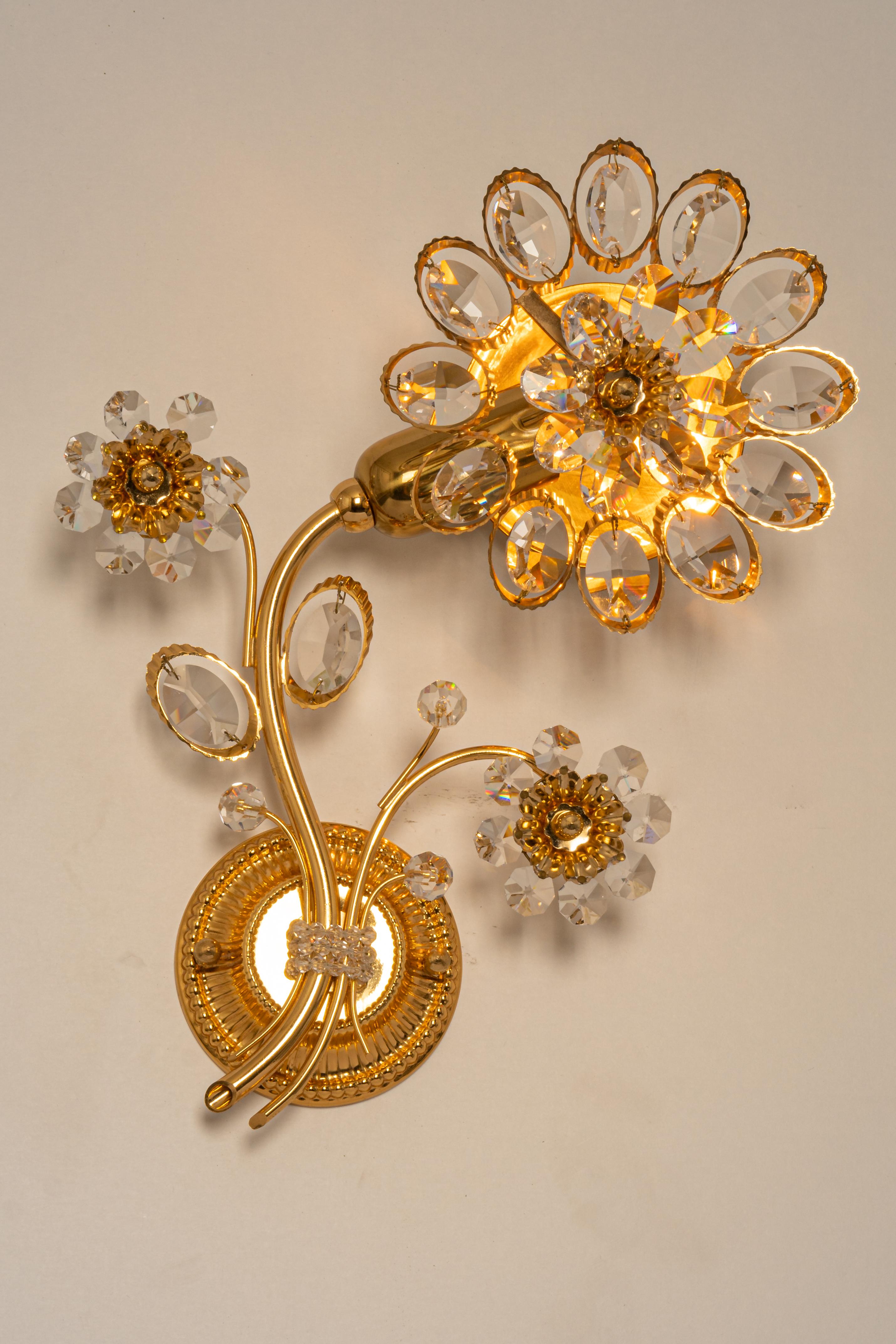 Late 20th Century 1 of 2 Gilt Brass Flower Shape Wall Lights by Palwa, Germany, 1970s For Sale