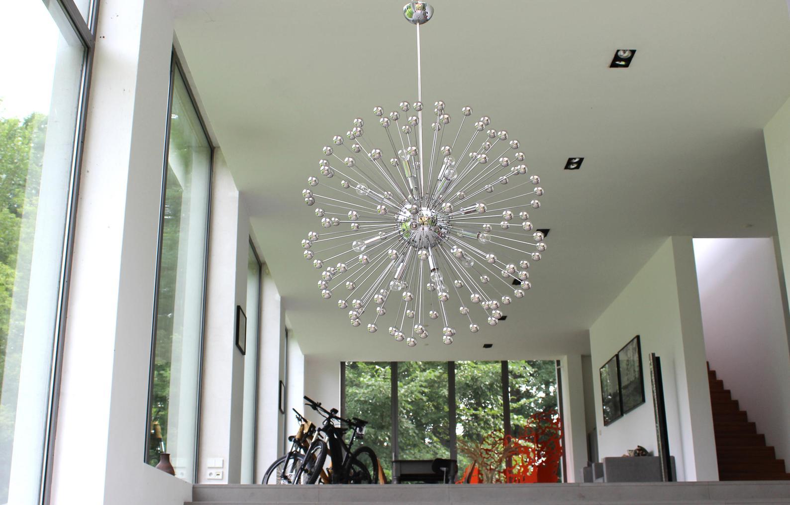 1 of 2 Grand Ballroom Concert Hall Chandelier, Germany, 1970s In Good Condition For Sale In Berlin, BE