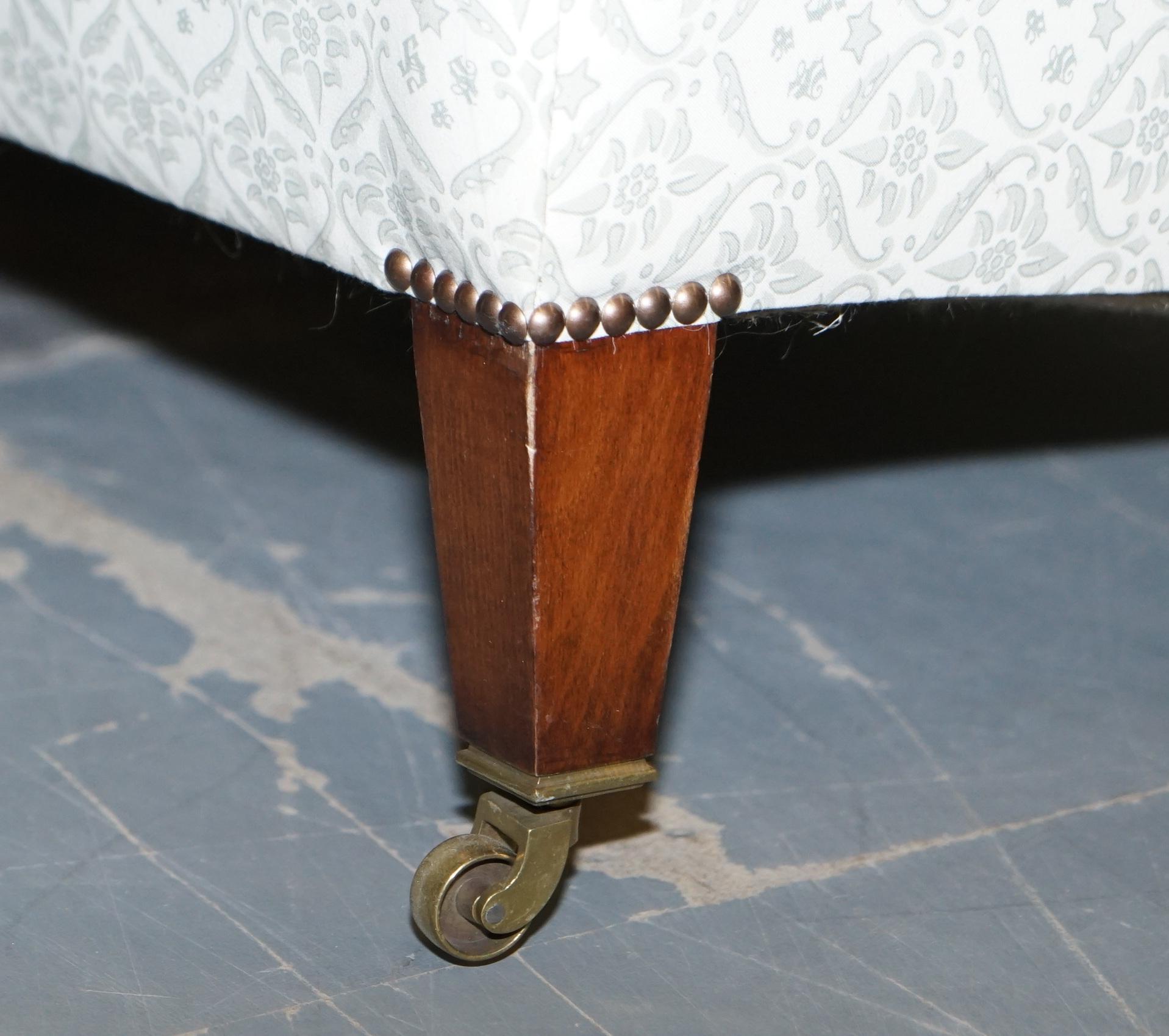 Howard & Sons Vollständig gestempelt Sofa Feder gefüllt Feder Kissen Ticking im Angebot 10
