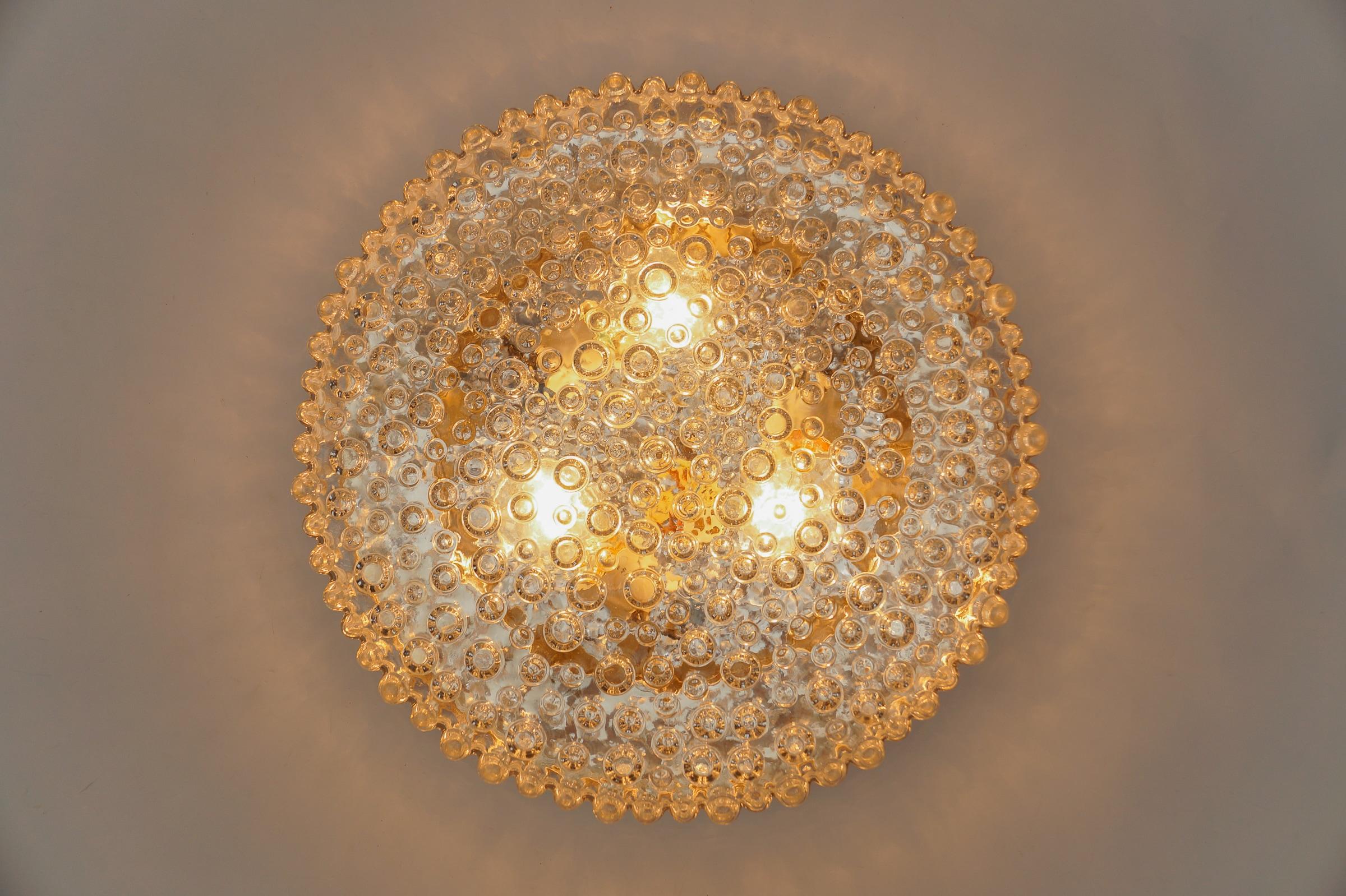 Einbaubeleuchtung aus riesigem Blasenglas von Staff Leuchten, 1960er Jahre, Deutschland, 1 von 2 (Moderne der Mitte des Jahrhunderts) im Angebot