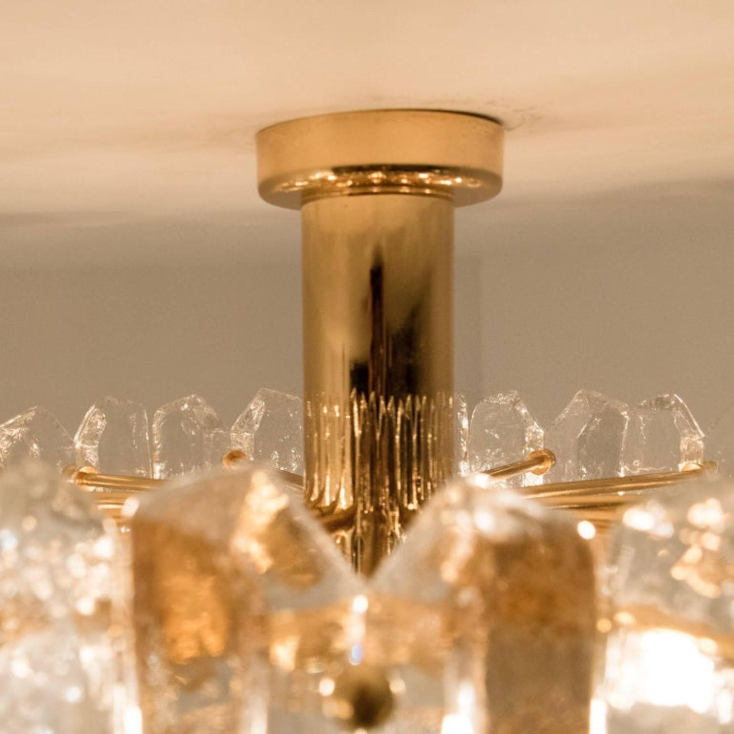 1 von 2 riesigen J.T. Kalmar „Palazzo“ Leuchten aus vergoldetem Messing und Glas im Angebot 5