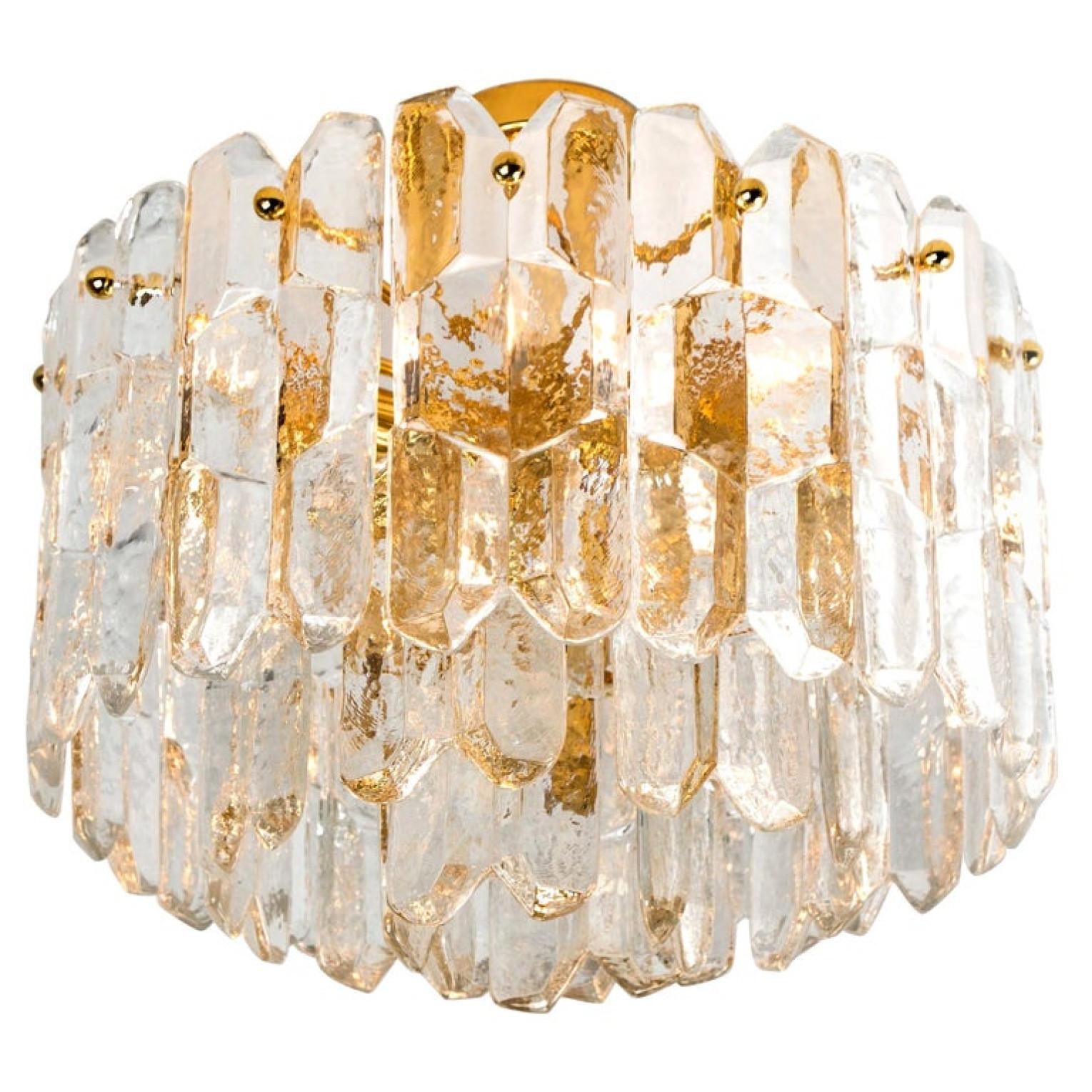 1 von 2 riesigen J.T. Kalmar „Palazzo“ Leuchten aus vergoldetem Messing und Glas im Angebot 10