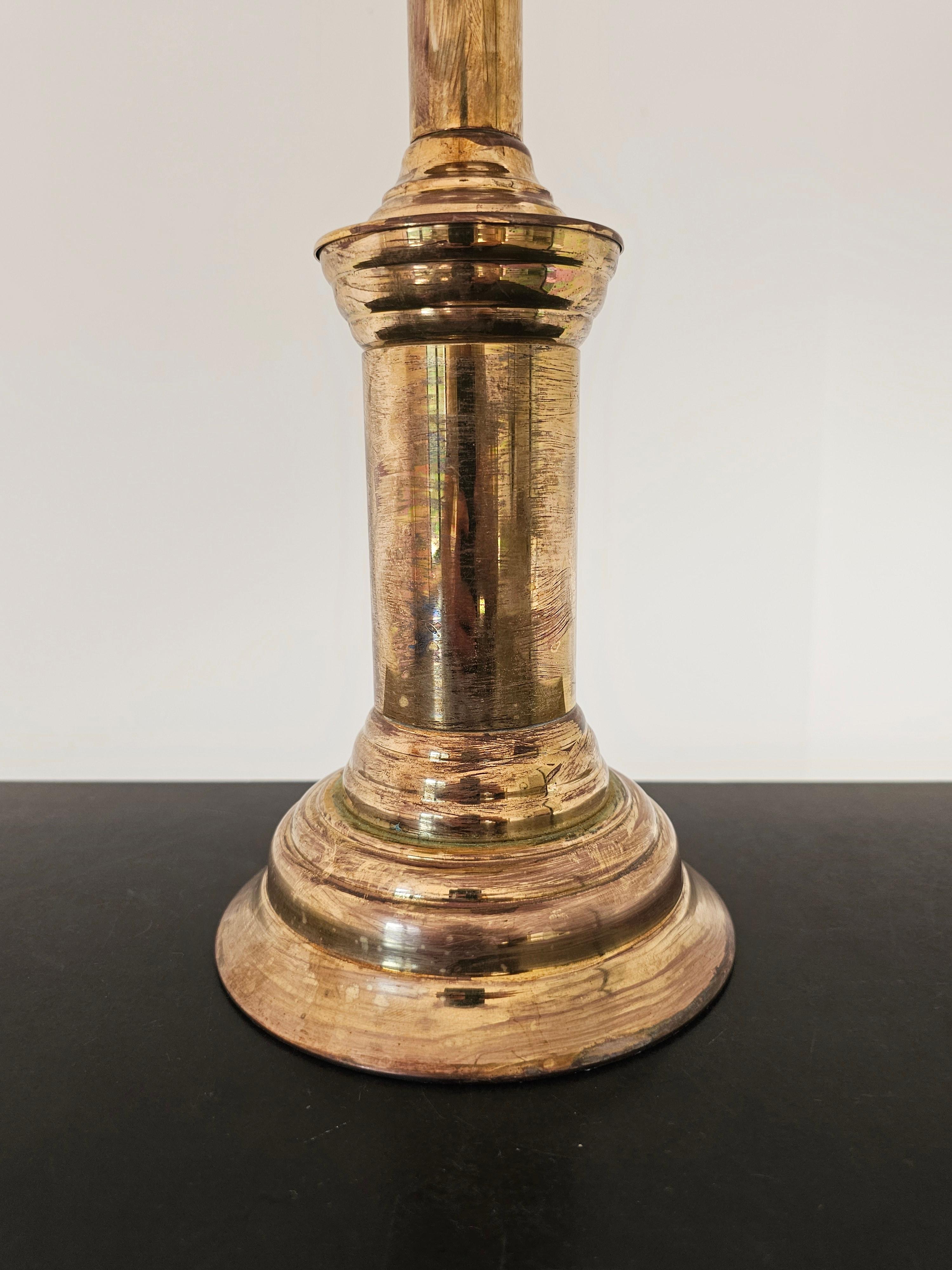 1 de 2 enormes lámparas de sobremesa de bronce de mediados de siglo, atribuidas a Maison Charles, Francia 1960 en Bueno estado para la venta en Beograd, RS