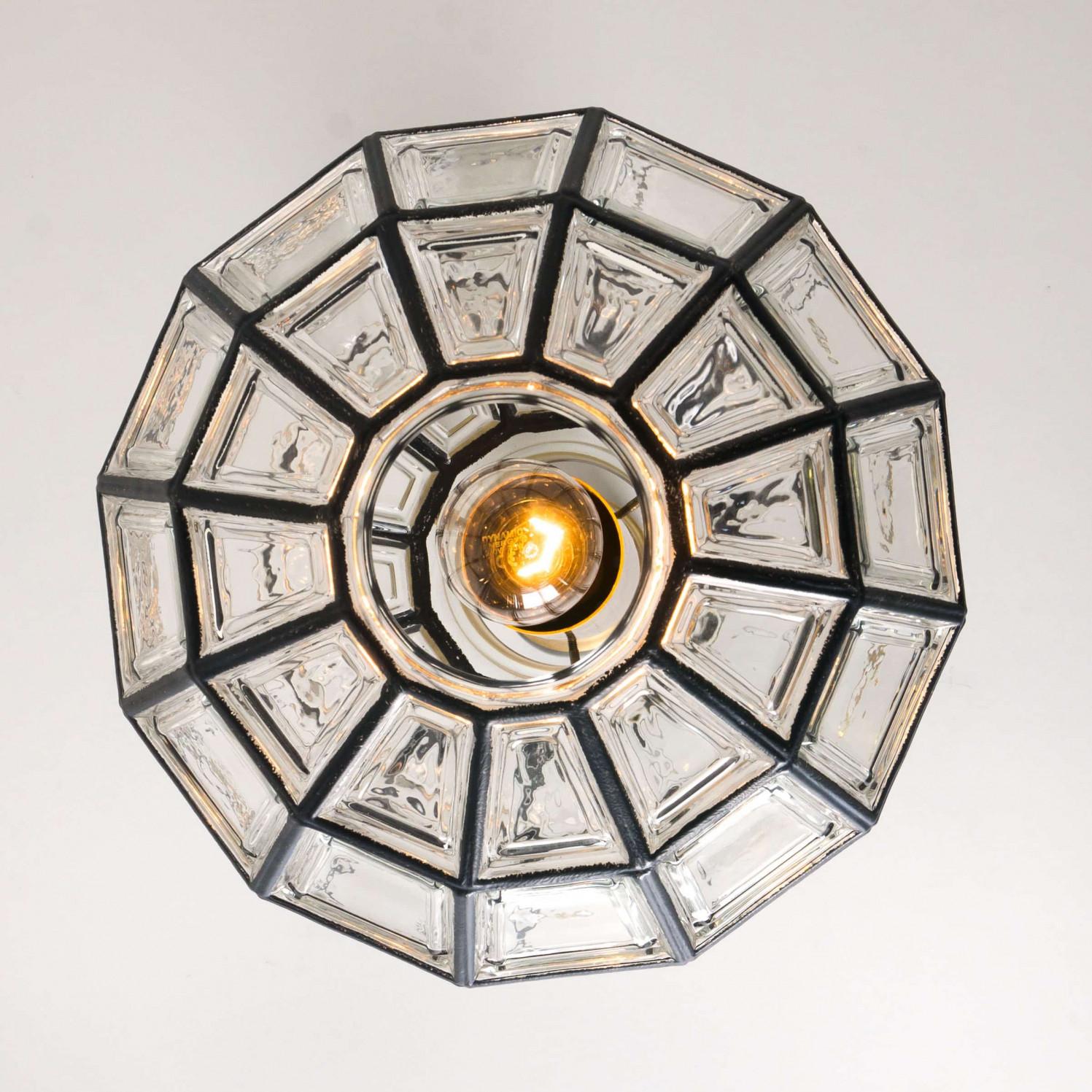 Tedesco 1 di 2 Lampadari in ferro e vetro a bolle, Limburg in vendita