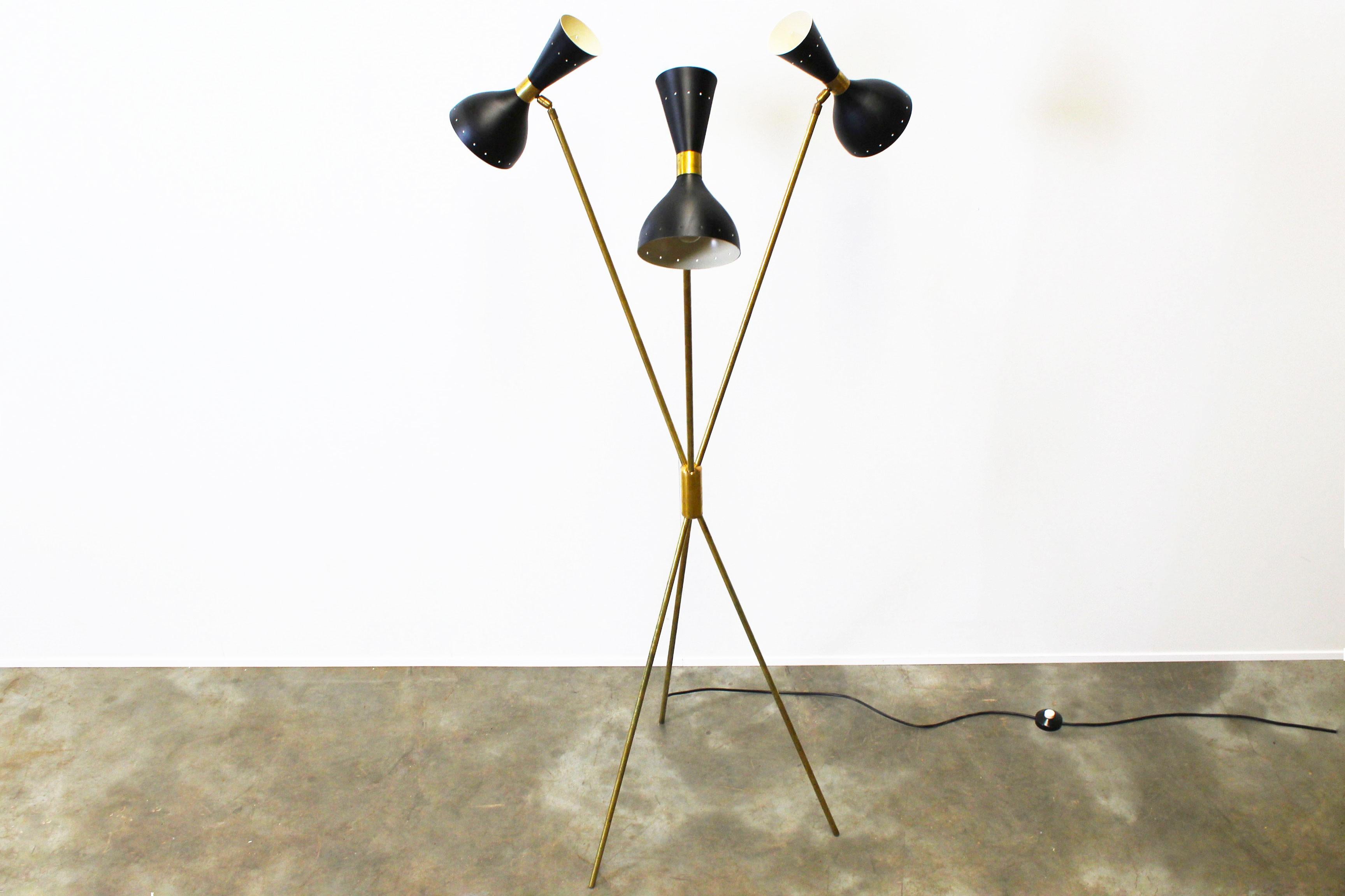1 of 2 Italian Minimalist Design Floor Lamp Brass Midcentury Stilnovo Style 50s For Sale 4