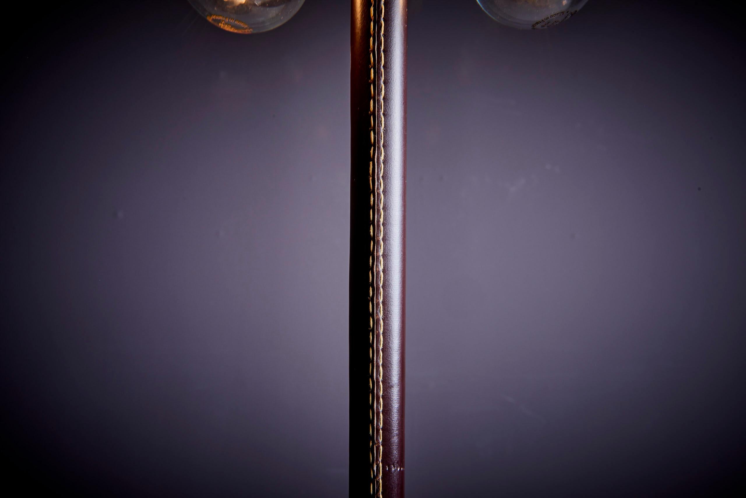 1 of 2 Kalmar Leuchten Leather Wrapped solid Brass floor lamp Austria - 1960s In Good Condition For Sale In Berlin, DE