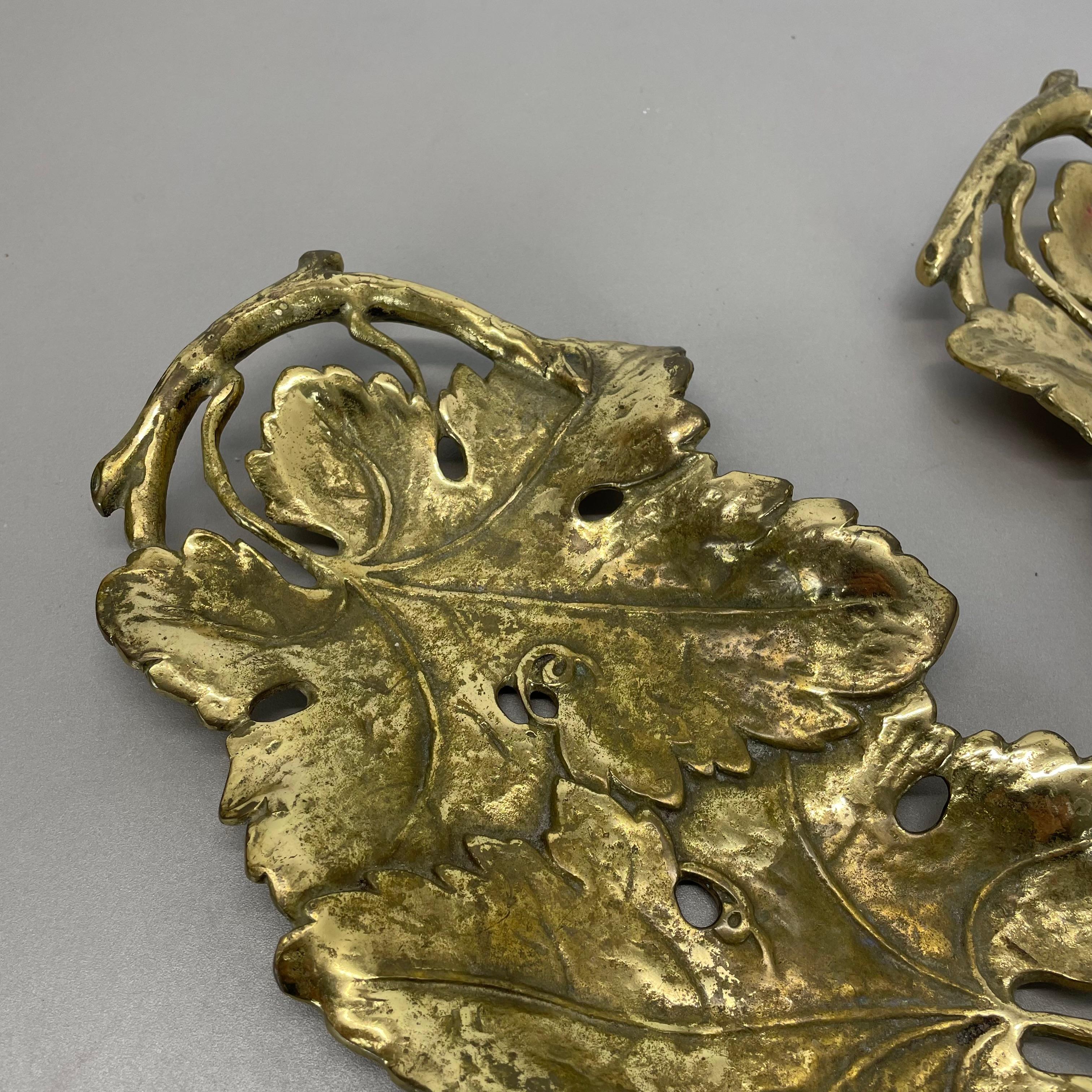 1 di 2 Grandi elementi a conchiglia in ottone da 34 cm Auböck Hagenauer, Germania, anni '70 In condizioni buone in vendita a Kirchlengern, DE