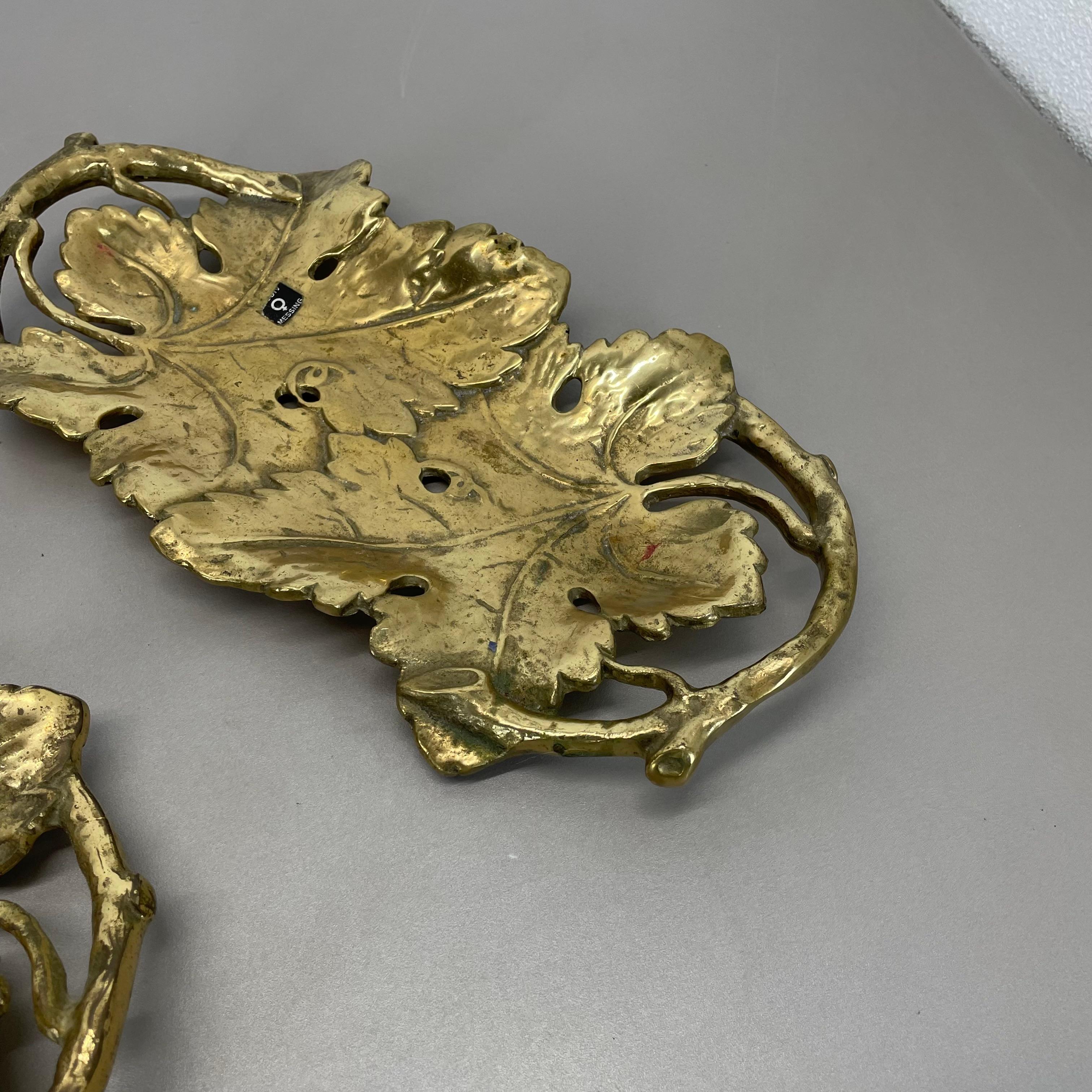 1 di 2 Grandi elementi a conchiglia in ottone da 34 cm Auböck Hagenauer, Germania, anni '70 in vendita 2