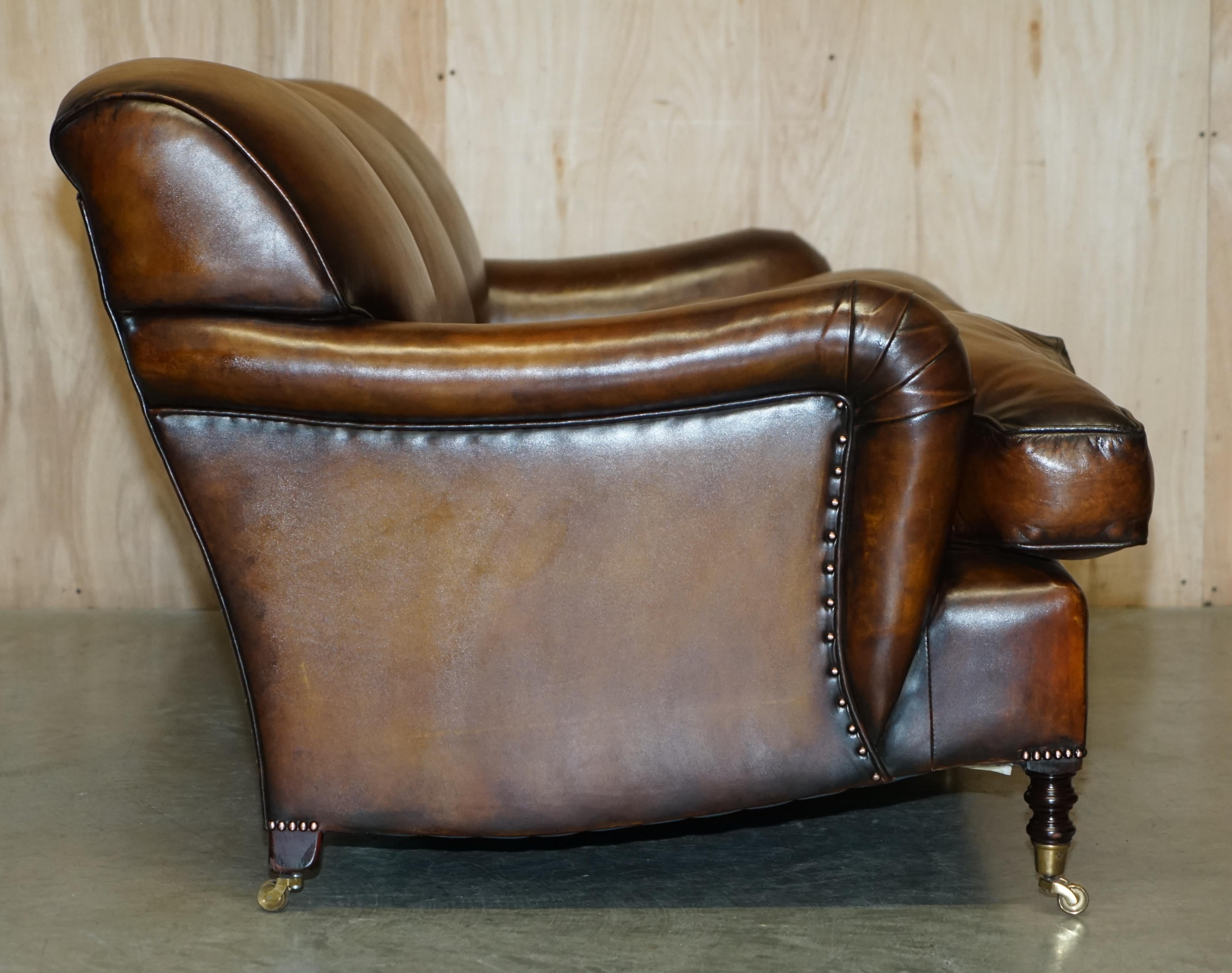 1 von 2 LARGE GEORGE SMITH HOWARD & SON's BROWN LEATHER SIGNATURE SCROLL ARM SOFA im Angebot 11