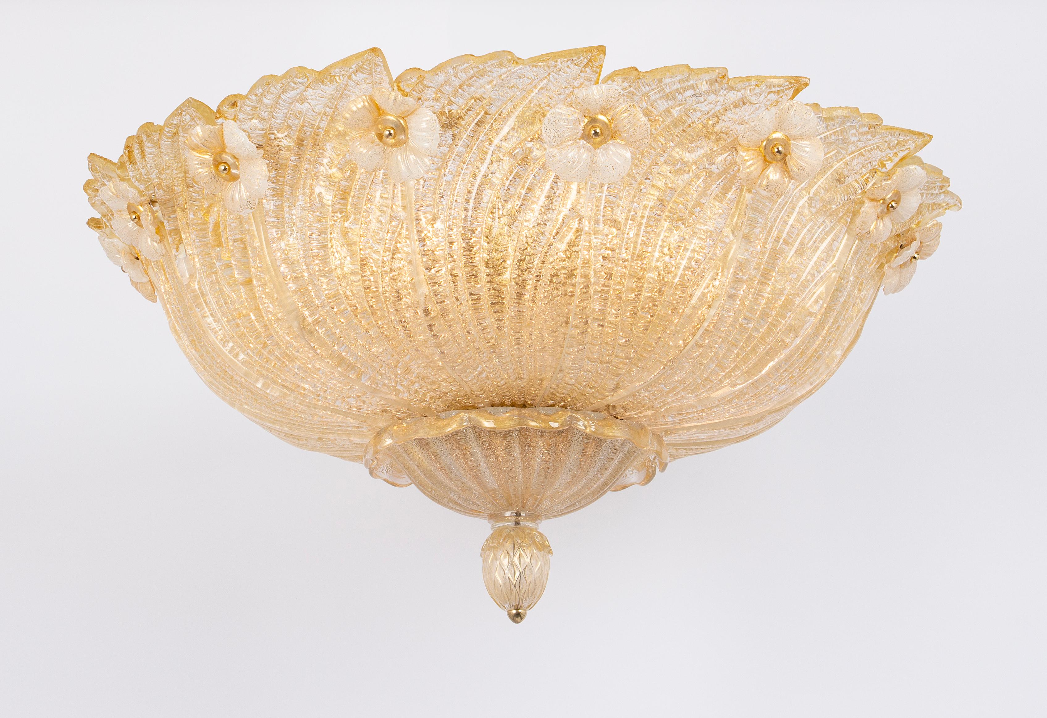 1 of 2 Large Grand Hotel Murano Ceiling Fixture by Barovier & Toso, Italy, 1970s For Sale 4