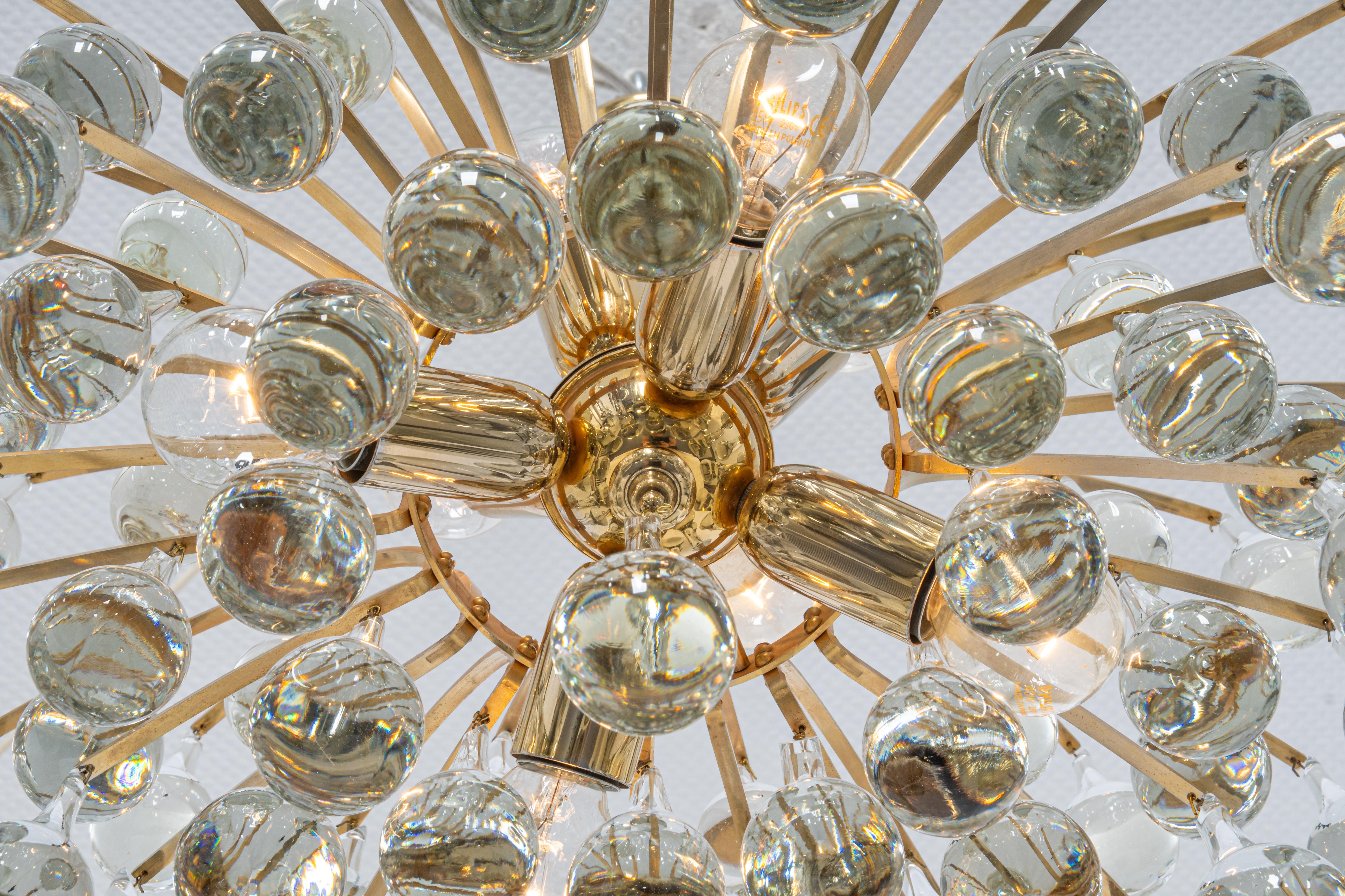 1 des 2 grands lustres en verre de Murano en forme de goutte d'eau, Christoph Palme, Allemagne, 1970 en vente 1