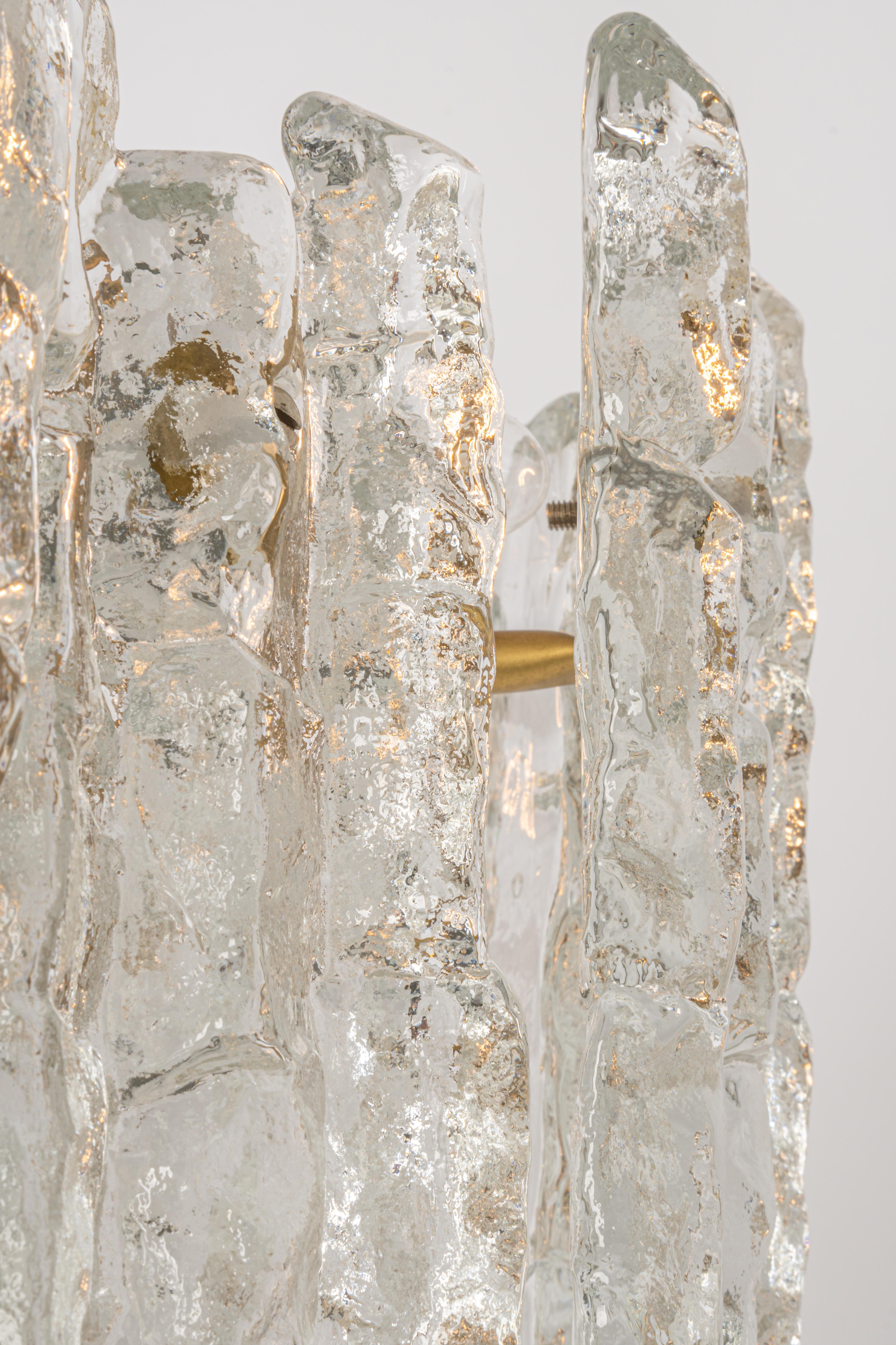 1 von 2 großen Murano-Eisglas-Kronleuchter von Kalmar, Österreich, 1960er Jahre (Muranoglas) im Angebot