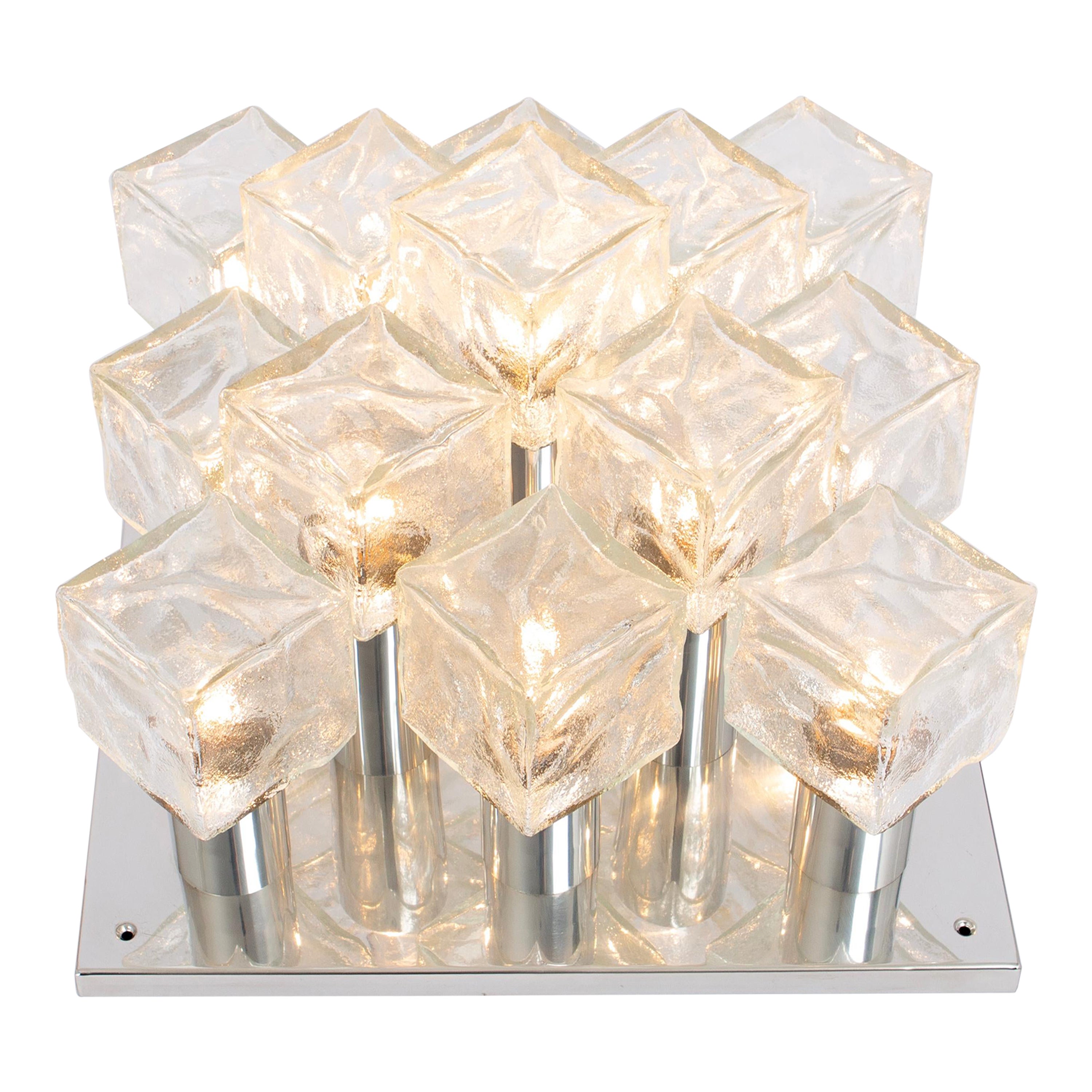 1 des 2 grands plafonniers en verre de glace de Murano par Kalmar, Autriche, années 1960