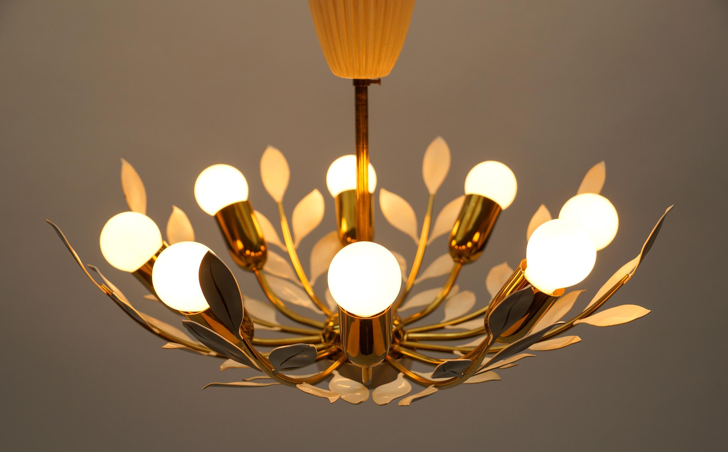 1. von 2 Lovely Ceiling Lamp von Vereinigte Werkstätten München, 1950er Jahre Deutschland   im Angebot 1