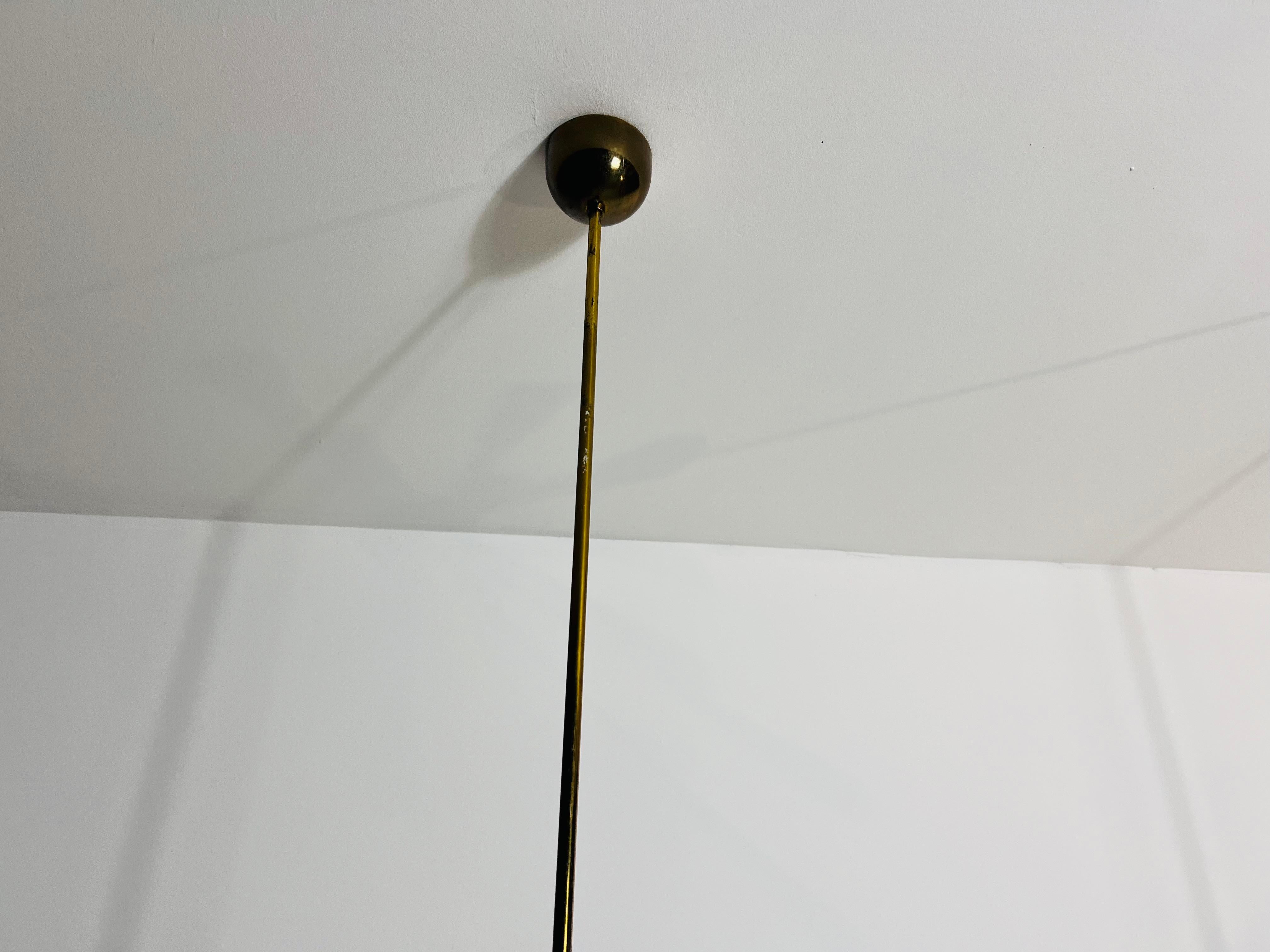 1 of 2 Lampadario Sputnik a 12 bracci in ottone di metà secolo, anni '50, Italia in vendita 7