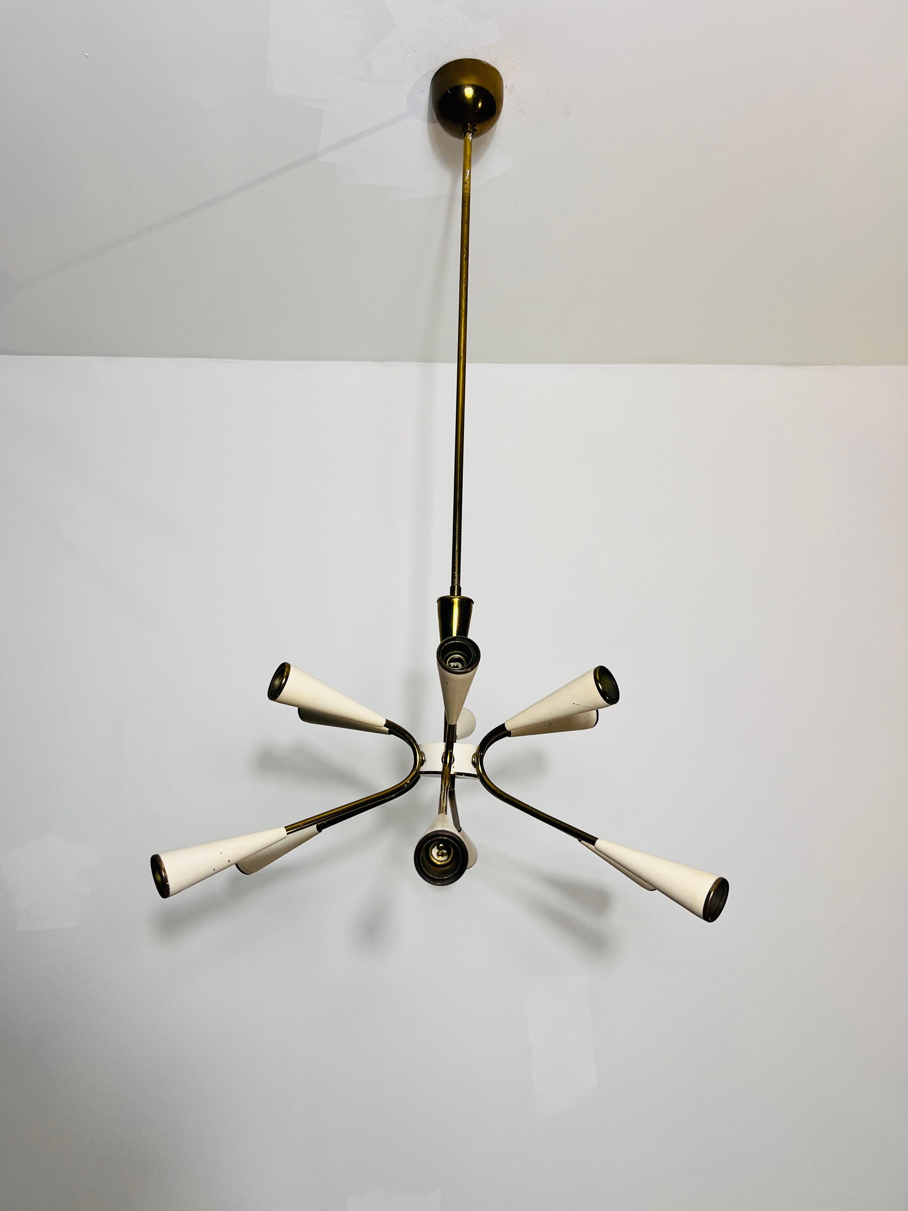 1 of 2 Lampadario Sputnik a 12 bracci in ottone di metà secolo, anni '50, Italia in vendita 2