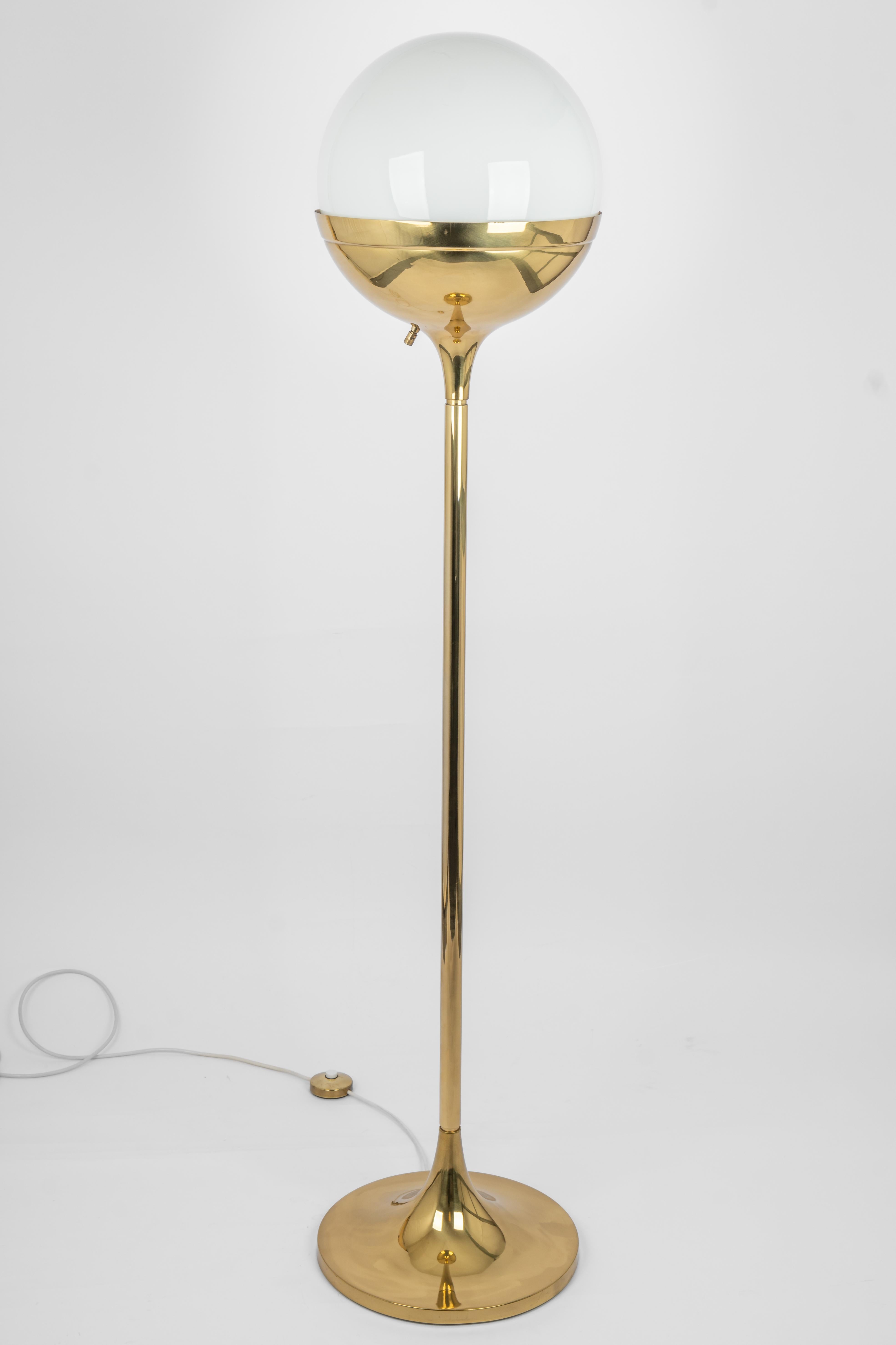Mid-20th Century 1 of 2 Mid-Century brass globe floor lamp by U.W for Art & Craft, Germany, 1960s For Sale