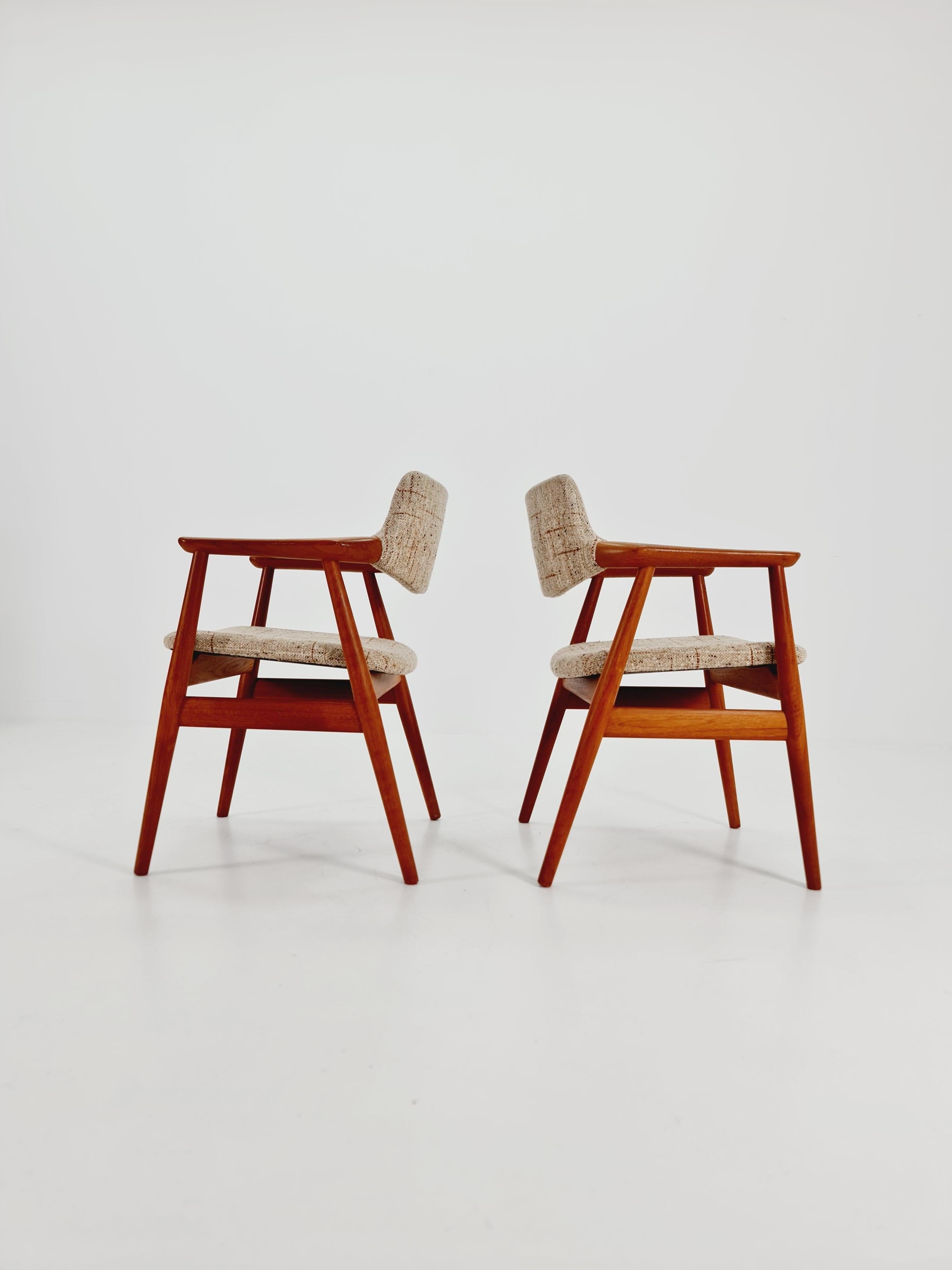 1 de 2 Silla con brazo danesa de mediados de siglo de Svend Age Eriksen para Glostrup mediados del siglo XX en venta