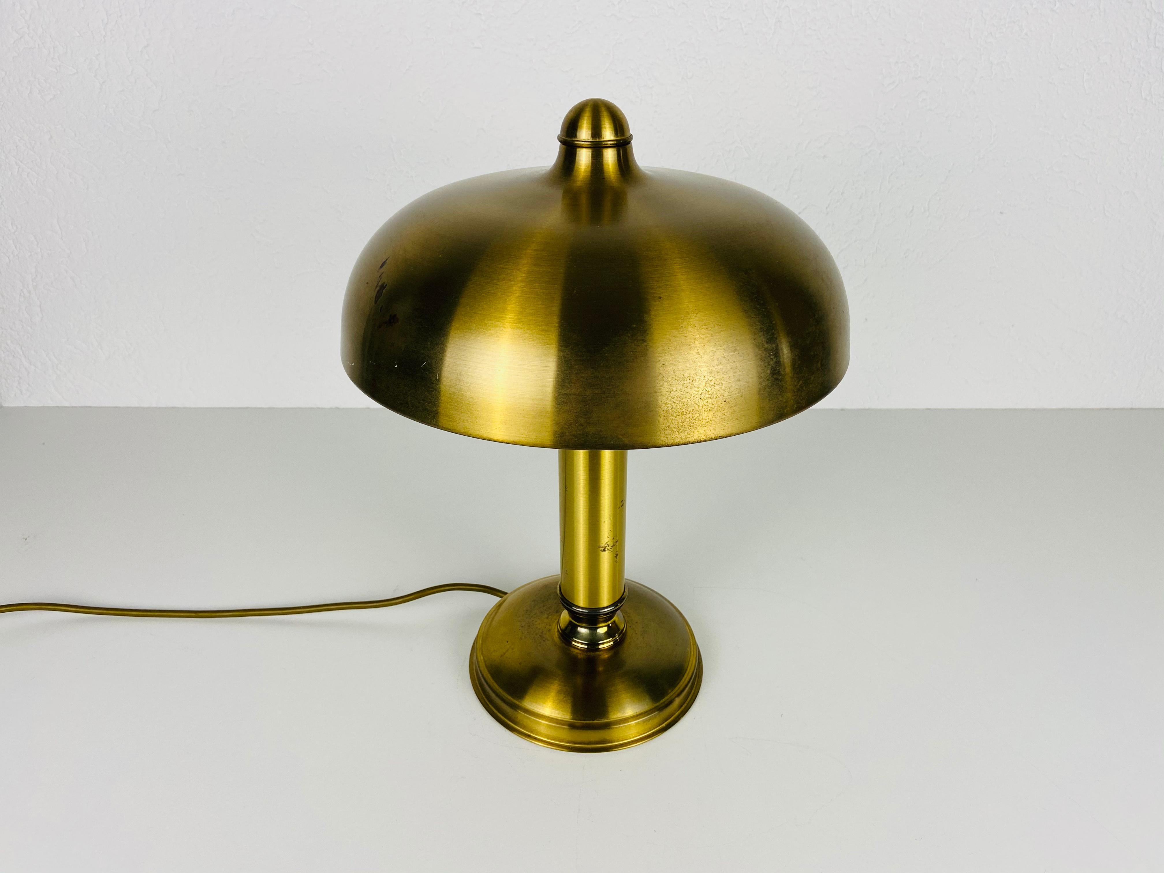 Allemand 1 de 2 Lampes de table en laiton du milieu du siècle, années 1960, Allemagne en vente