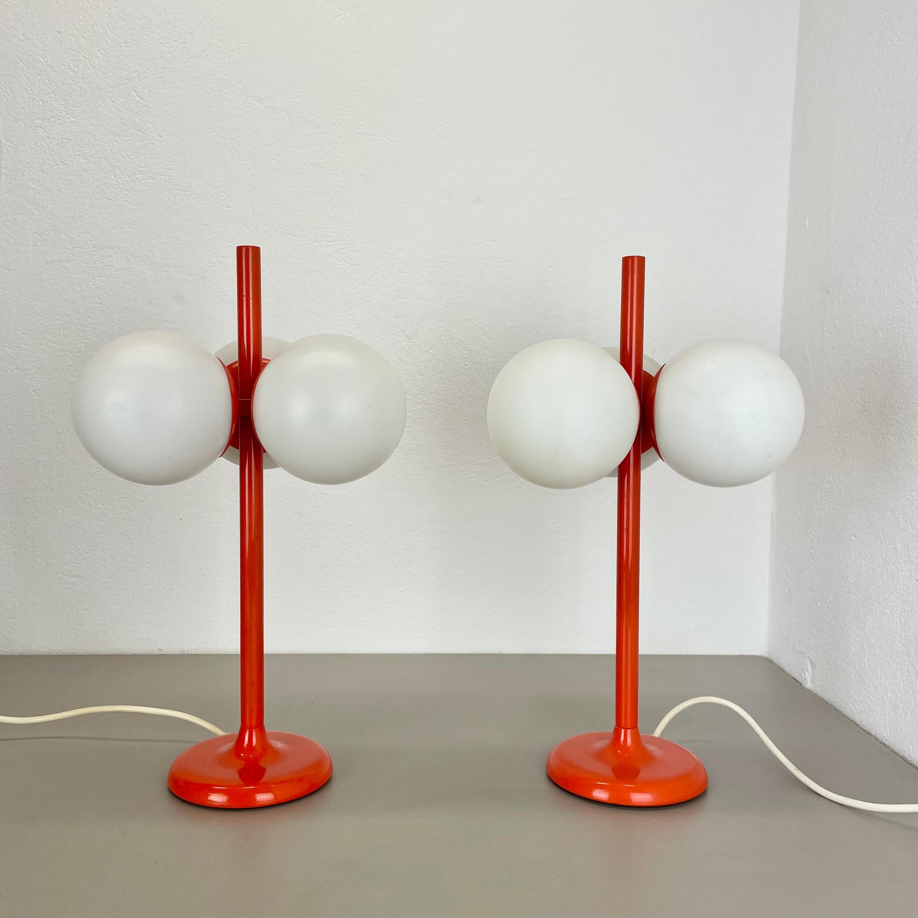 1 de 2 Lámpara de mesa Sputnik naranja modernista Kaiser Leuchten, años 70 Alemania en venta 9