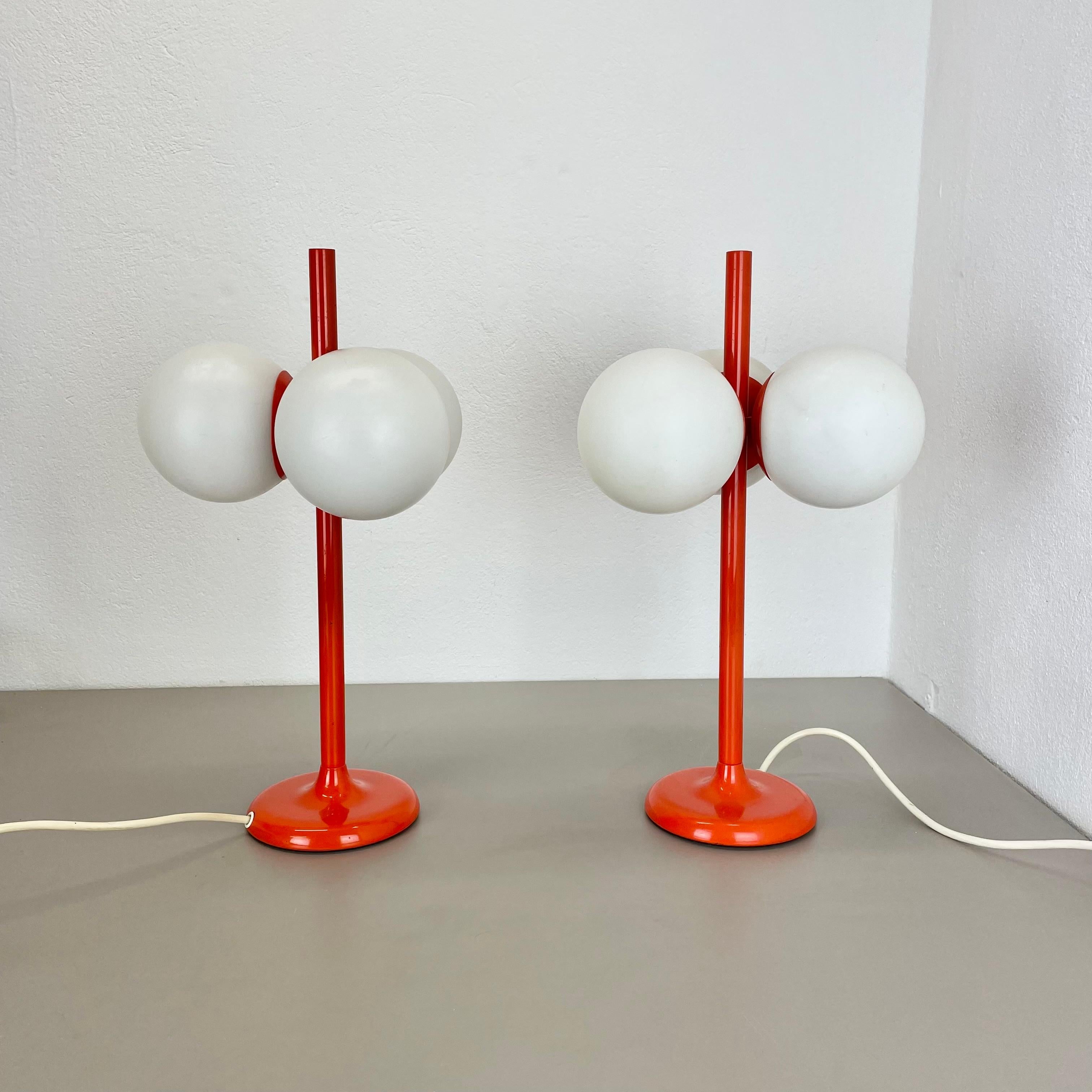 1 de 2 Lámpara de mesa Sputnik naranja modernista Kaiser Leuchten, años 70 Alemania en venta 10