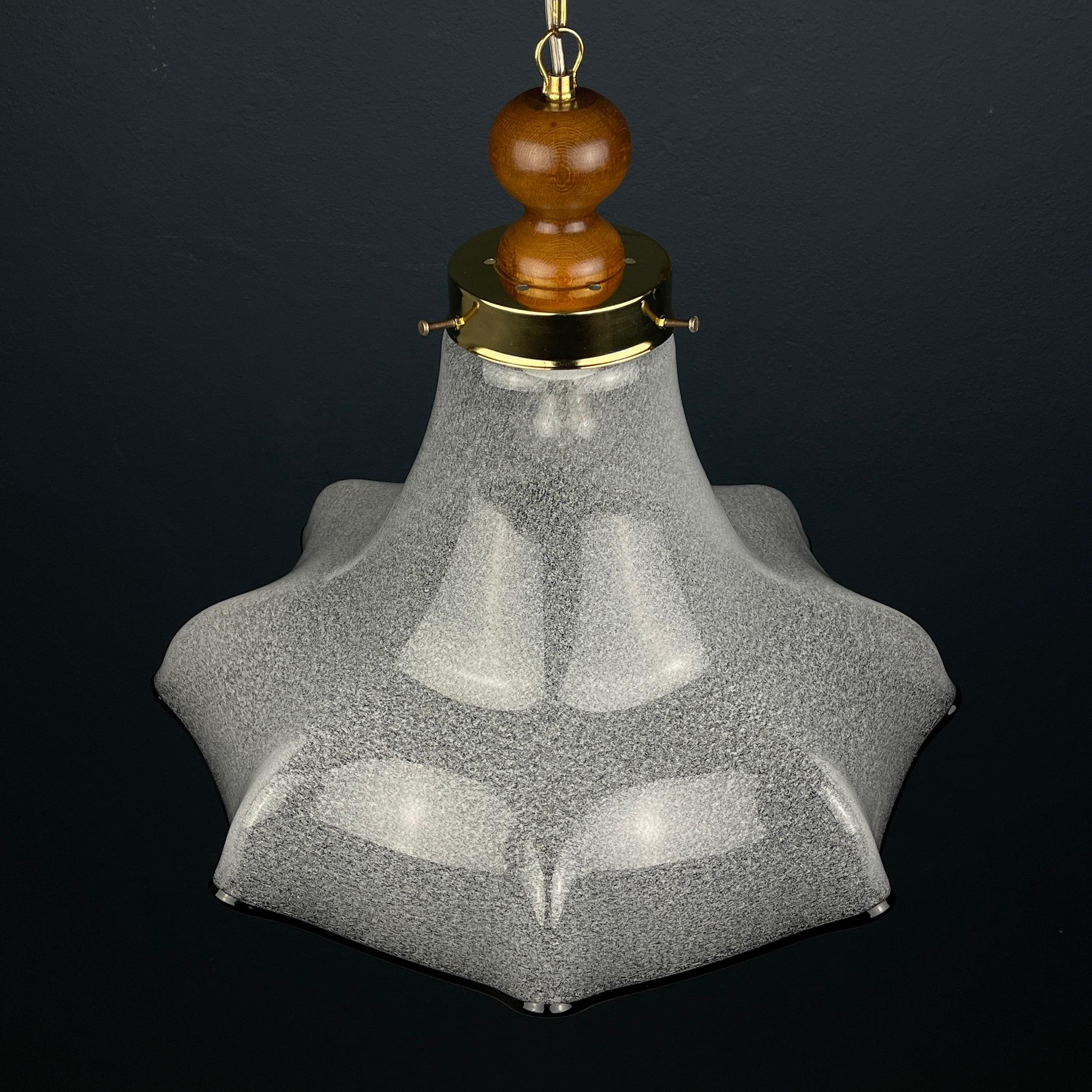 Verre de Murano 1 des 2 lampes à suspension en verre de Murano Fleur Italie 1970  en vente