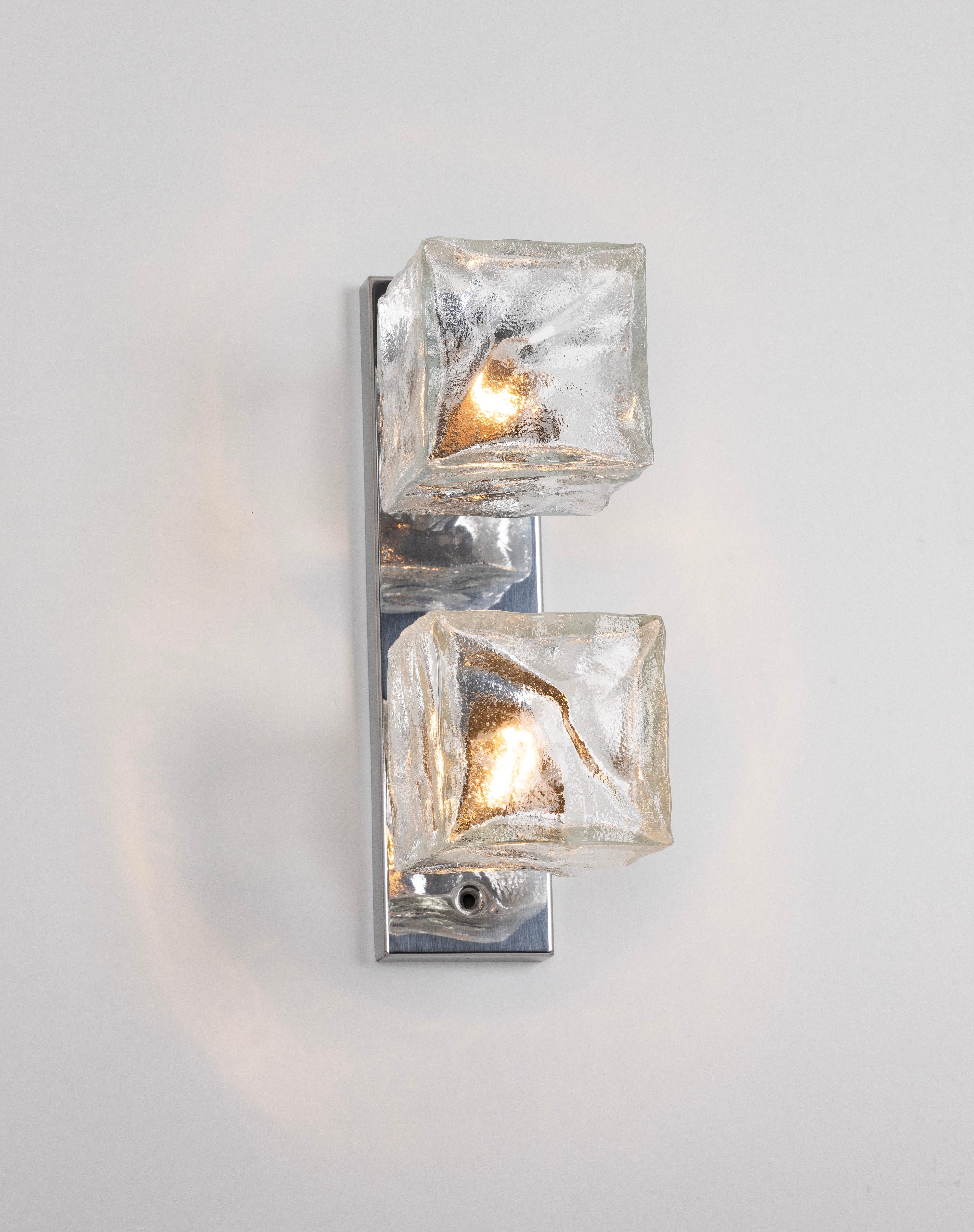1 of 2 Applique in vetro di Murano di Kalmar Cube, Austria, anni '60 in vendita 2
