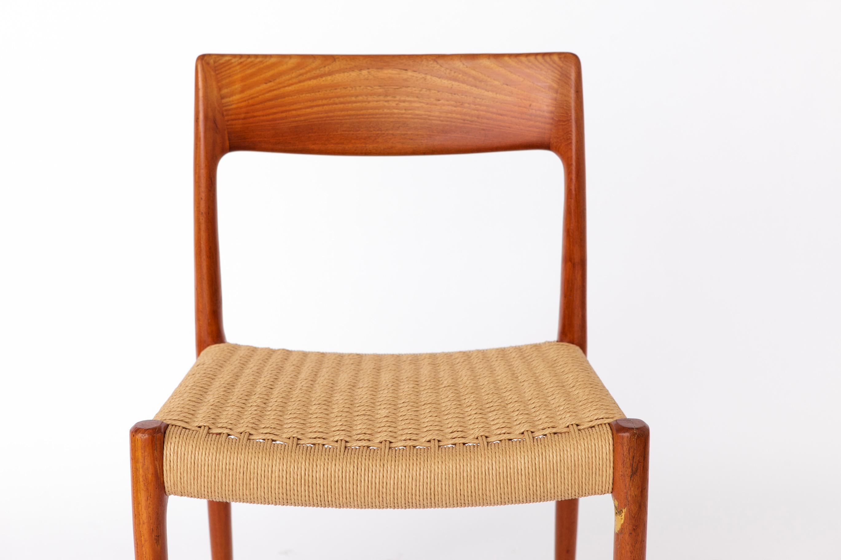 Niels Møller Chair, Model 77 (1950s-1960s)
First design in 1956. 

The listed price is for 1 chair, totally 2 such chairs available.
	•	Sturdy teak wood frames, refurbished and oiled.
	•	One leg on each chair has been professionally repaired (see