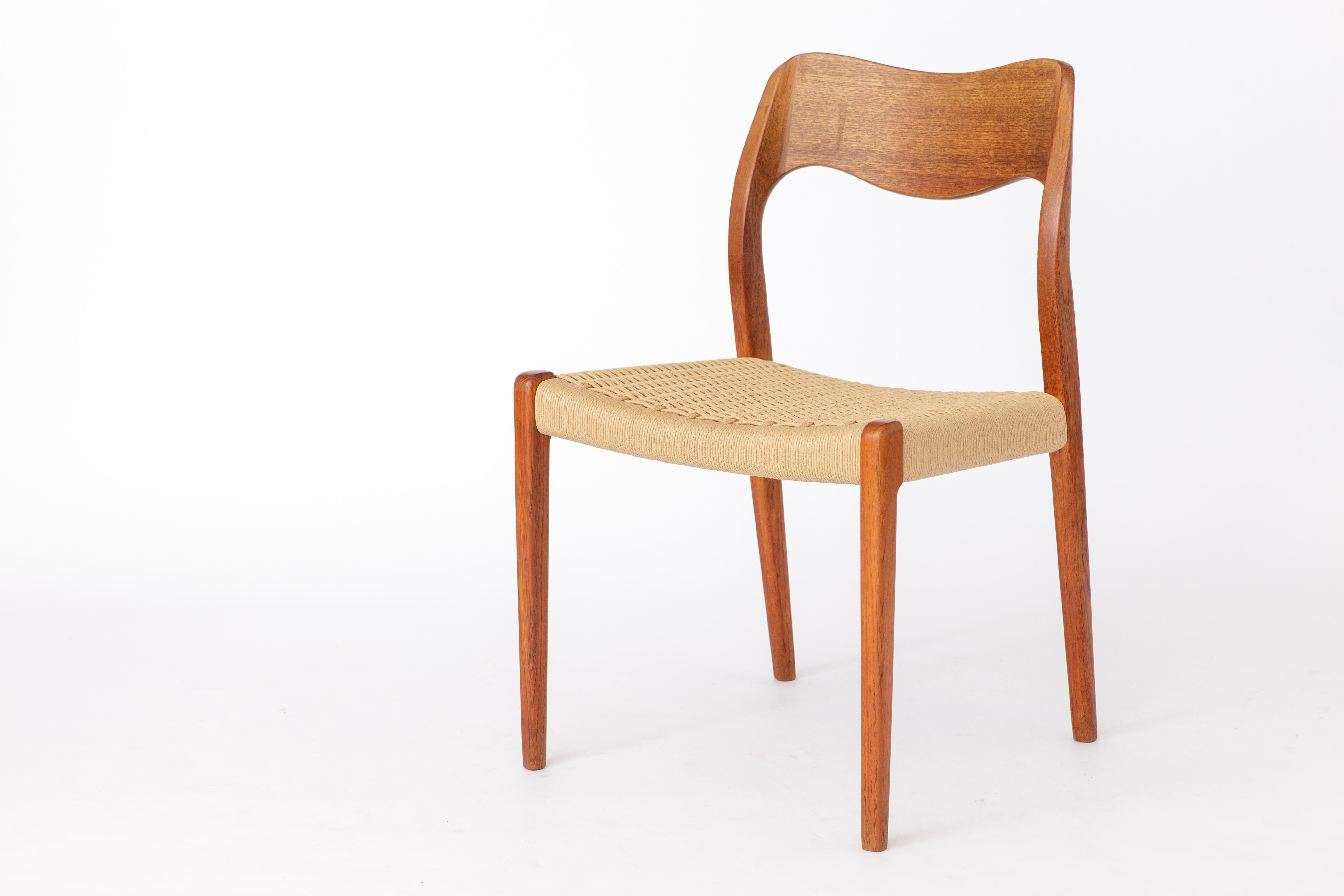 1 von 2 Niels Moller Stühlen Modell 71 1950er Jahre Vintage Teakholz-Stühle  (Moderne der Mitte des Jahrhunderts)