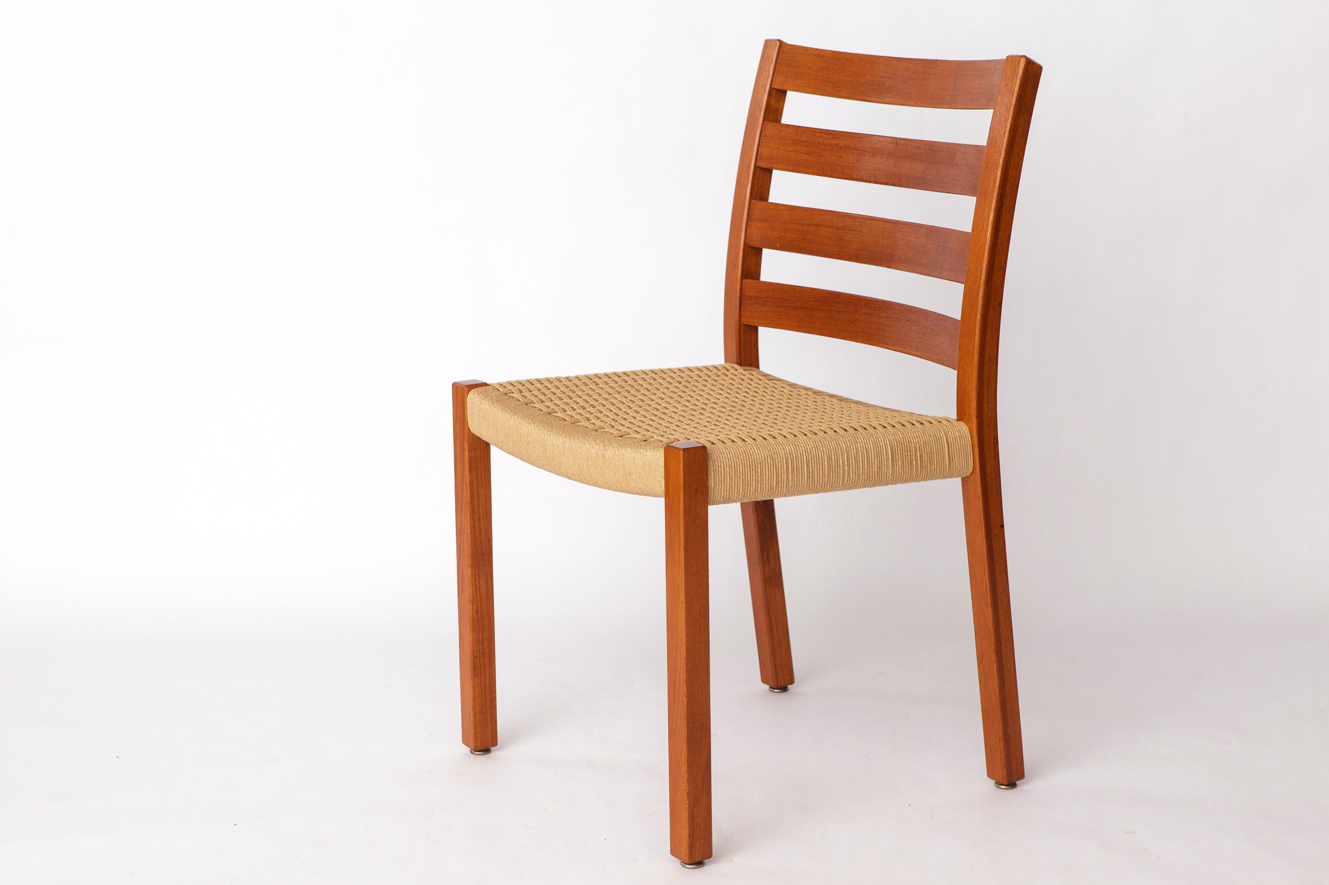 Poli 1 of 2 Chaise Niels O. Møller Model 408 Teck Danoise Mid-Century Vintage Dining en vente