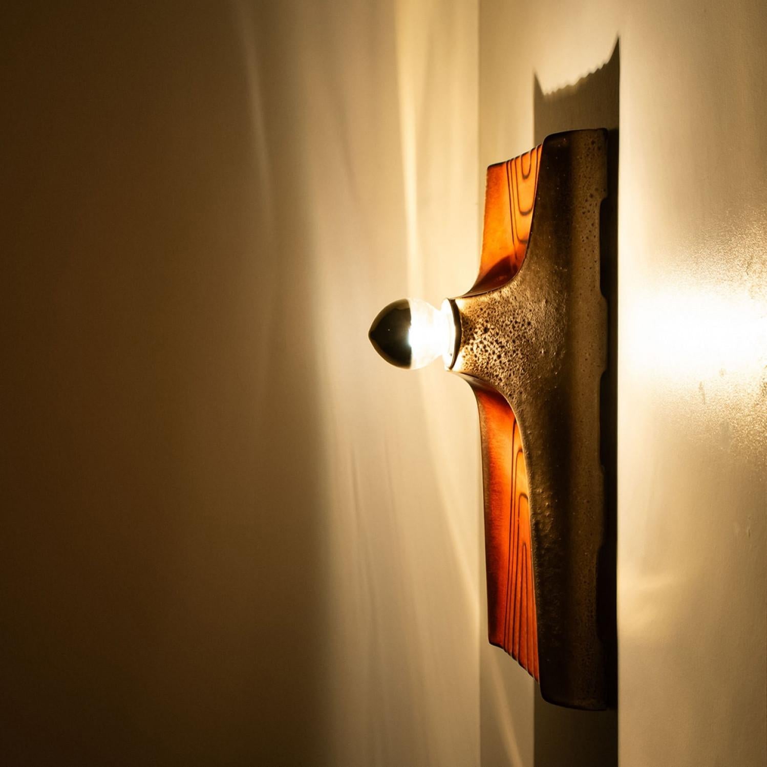 1 di 2 Lampade da parete in ceramica marrone arancione, Germania, 1970 in vendita 8