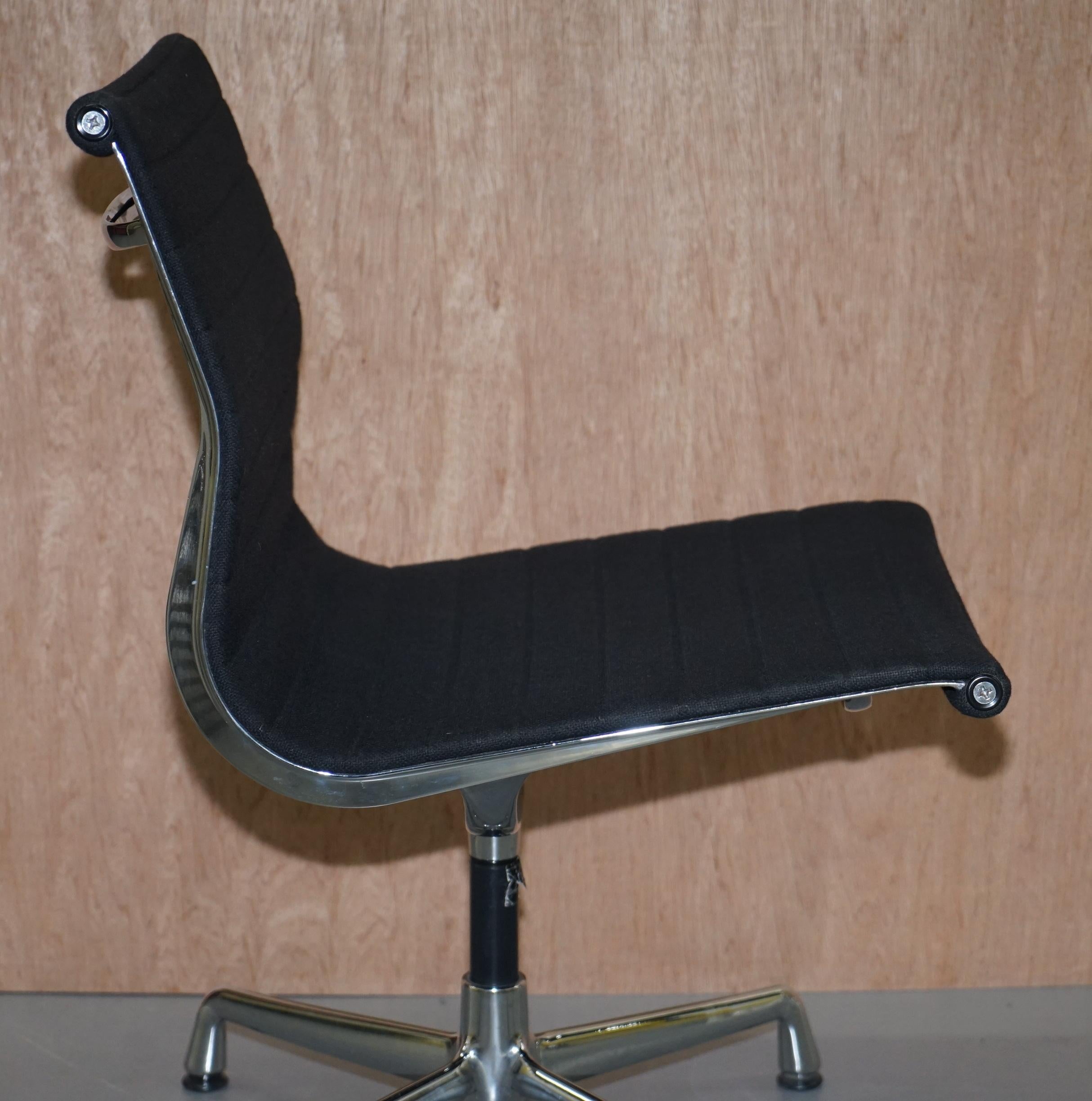 Upholstery 1 of 2 Original Vitra Eames Each EA 105 Hopsak Swivel Office Chairs