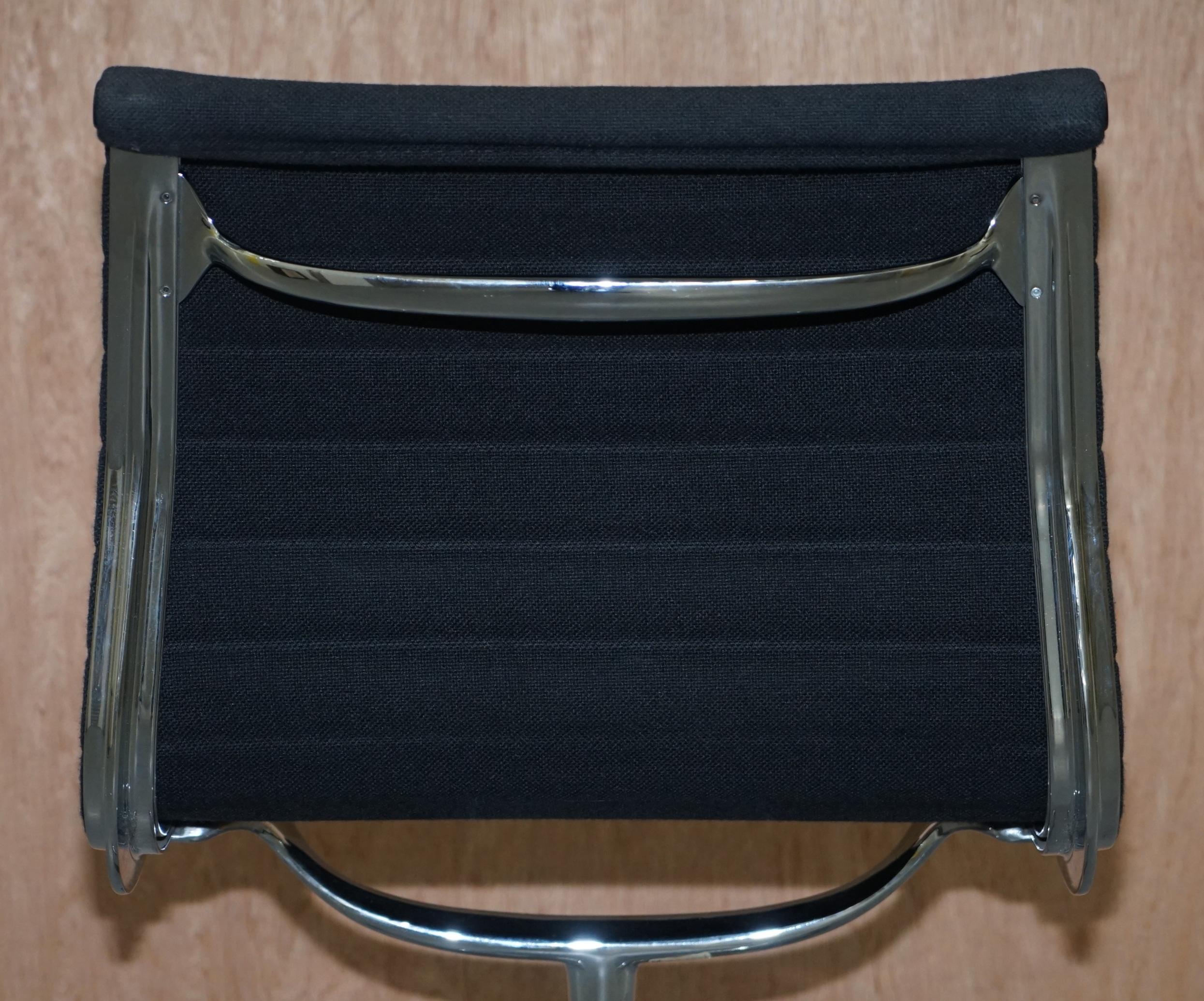 1 of 2 Original Vitra Eames Each EA 105 Hopsak Swivel Office Chairs 2