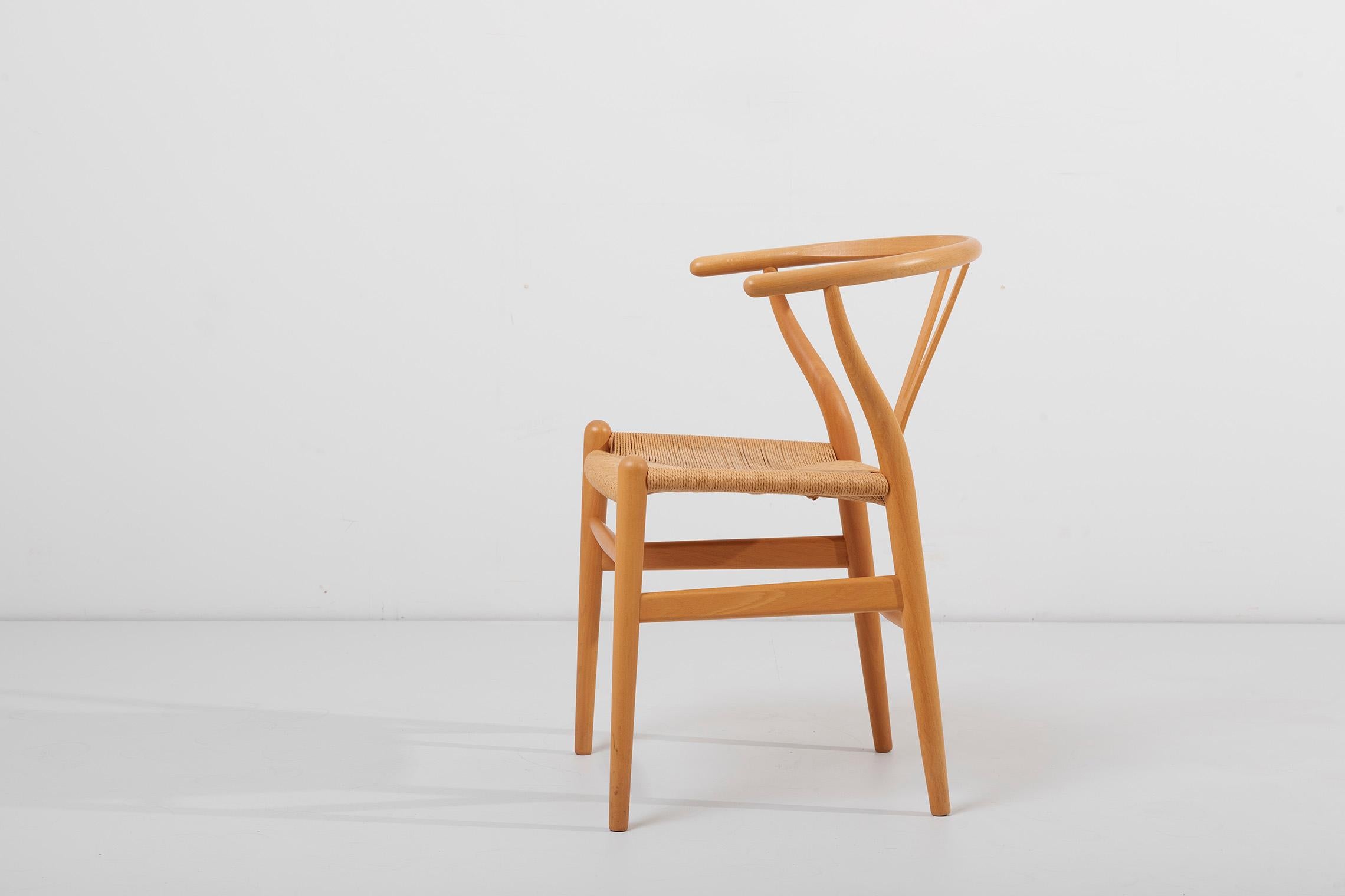 1 of 2 Pairs of Hans Wegner Wishbone Chairs, Denmark, 1960s 3