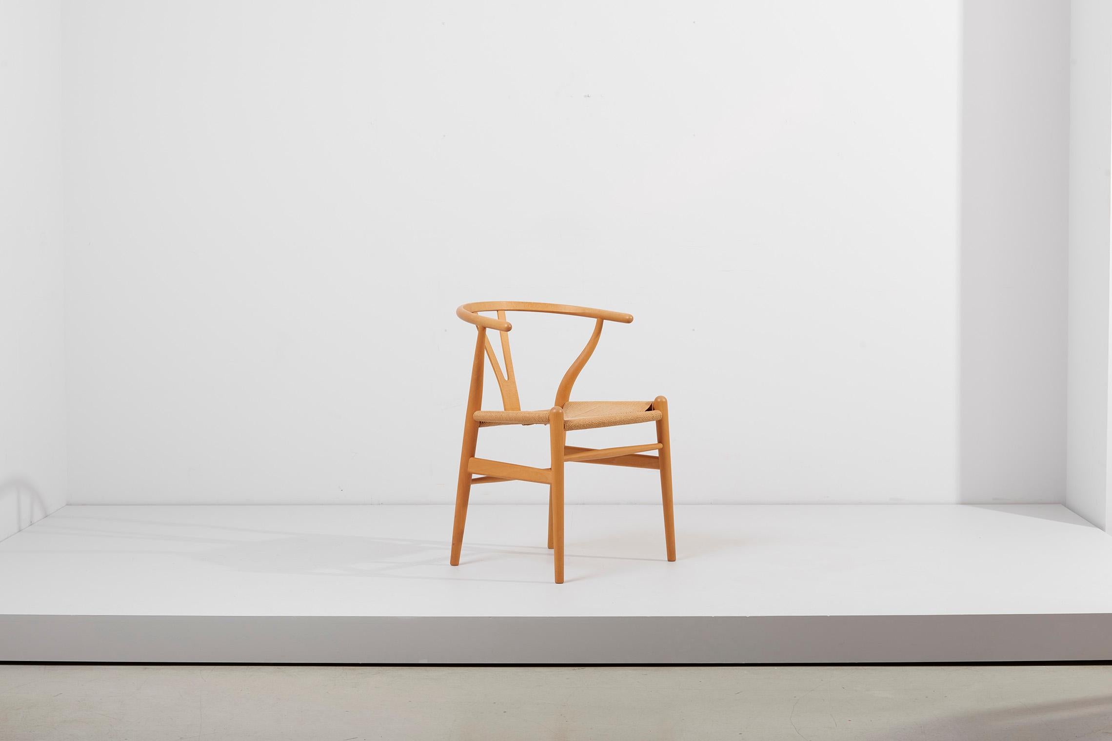 Scandinavian Modern 1 of 2 Pairs of Hans Wegner Wishbone Chairs, Denmark, 1960s