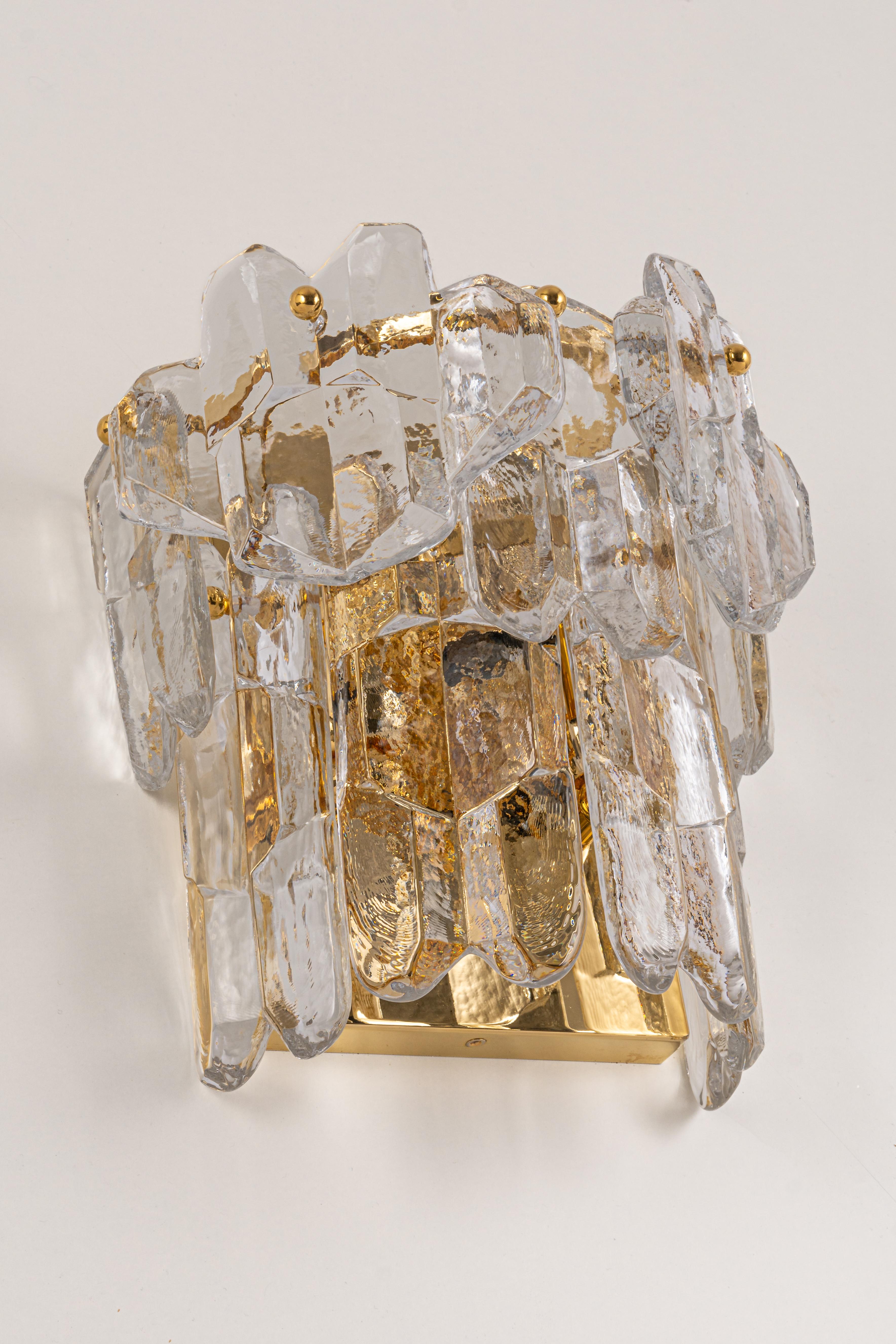 1 of 2 Pairs of Large Kalmar Sconces Wall Lights 'Palazzo', Austria, 1970s In Good Condition For Sale In Aachen, NRW