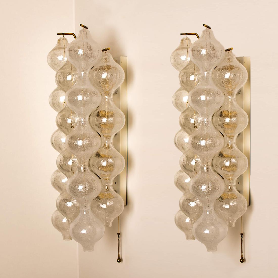 1 of 2  Pairs of Large Tulipan Wall Lamps Sconces by Kalmar 'H 21.2', 1970s In Good Condition In Rijssen, NL