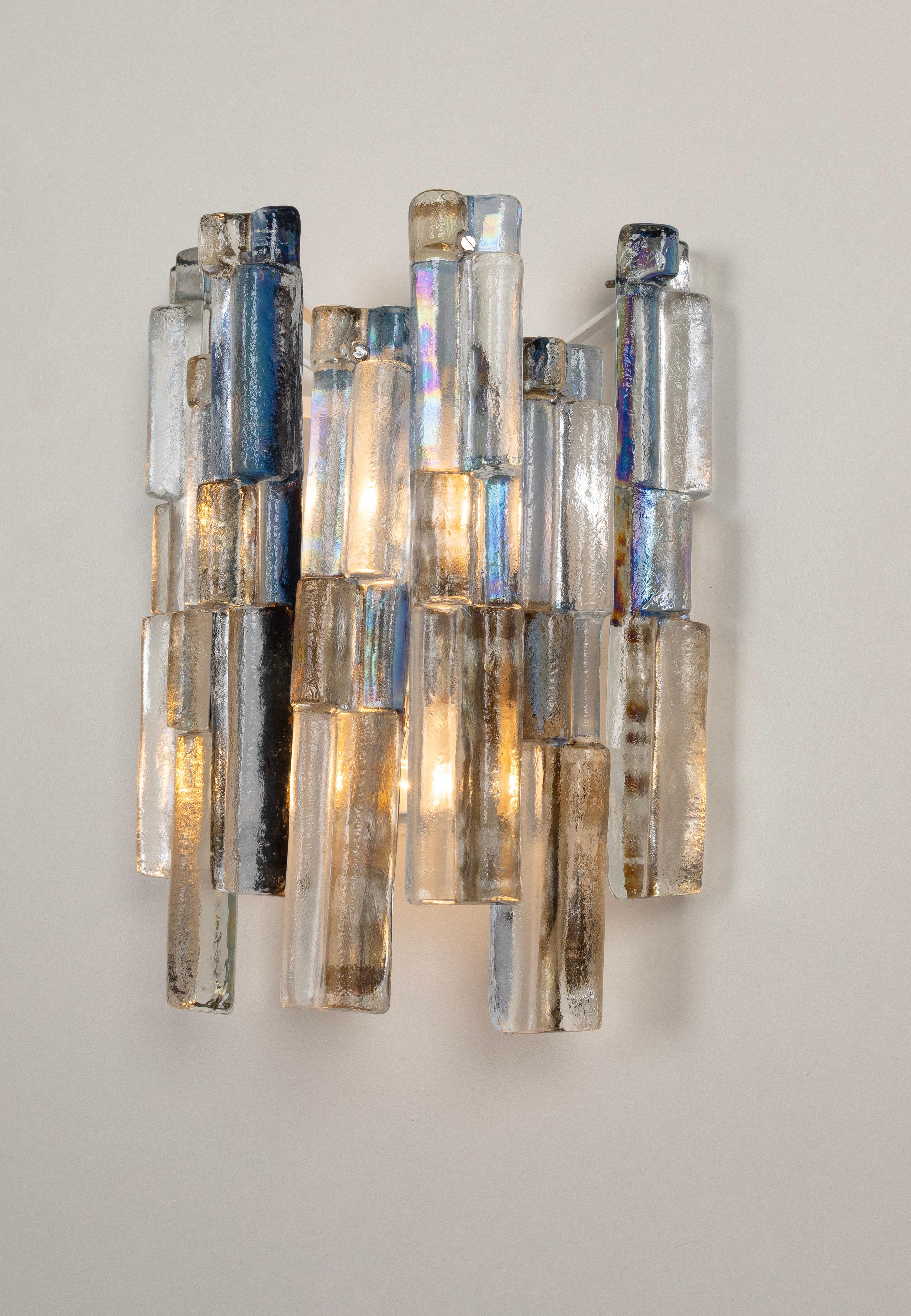 1 di 2 coppie di splendide grandi lampade a parete Kalmar Sconces, Austria, anni '60 in vendita 5