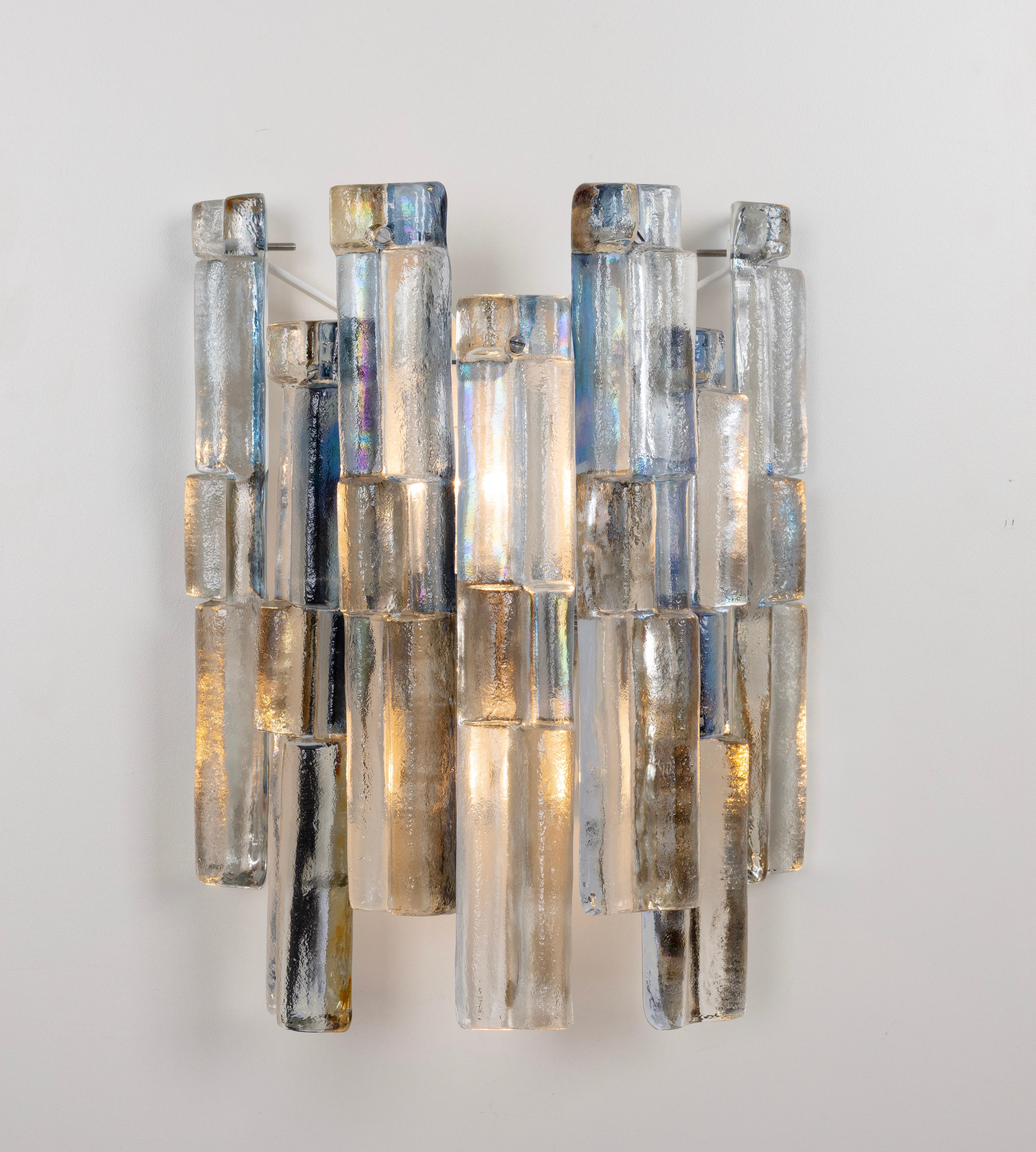 1 di 2 coppie di splendide grandi lampade a parete Kalmar Sconces, Austria, anni '60 in vendita 8