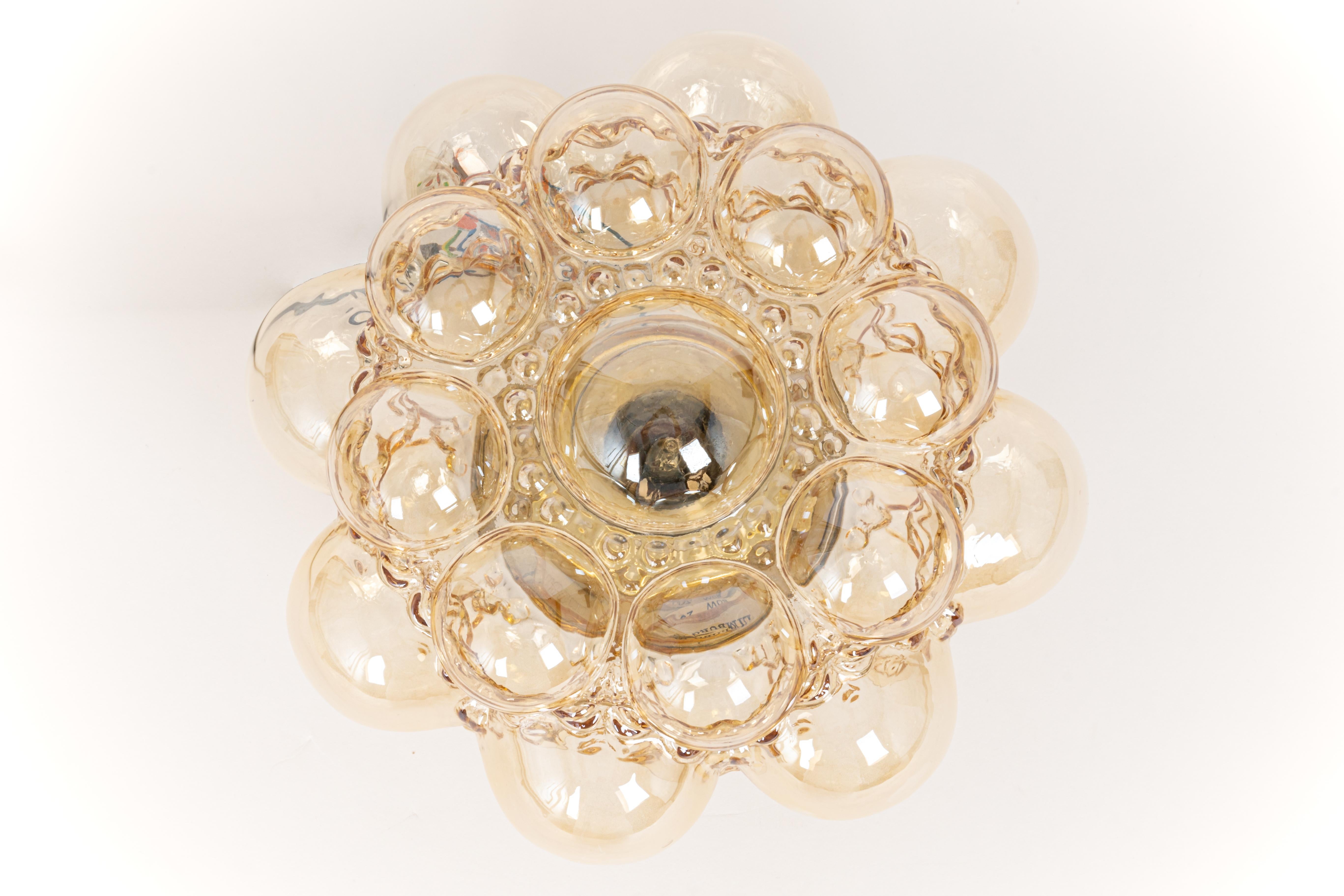 1 de 2 Flushmount Petite Bubble Glass de Helena Tynell, Limburgo, Alemania, década de 1970 en Bueno estado para la venta en Aachen, NRW