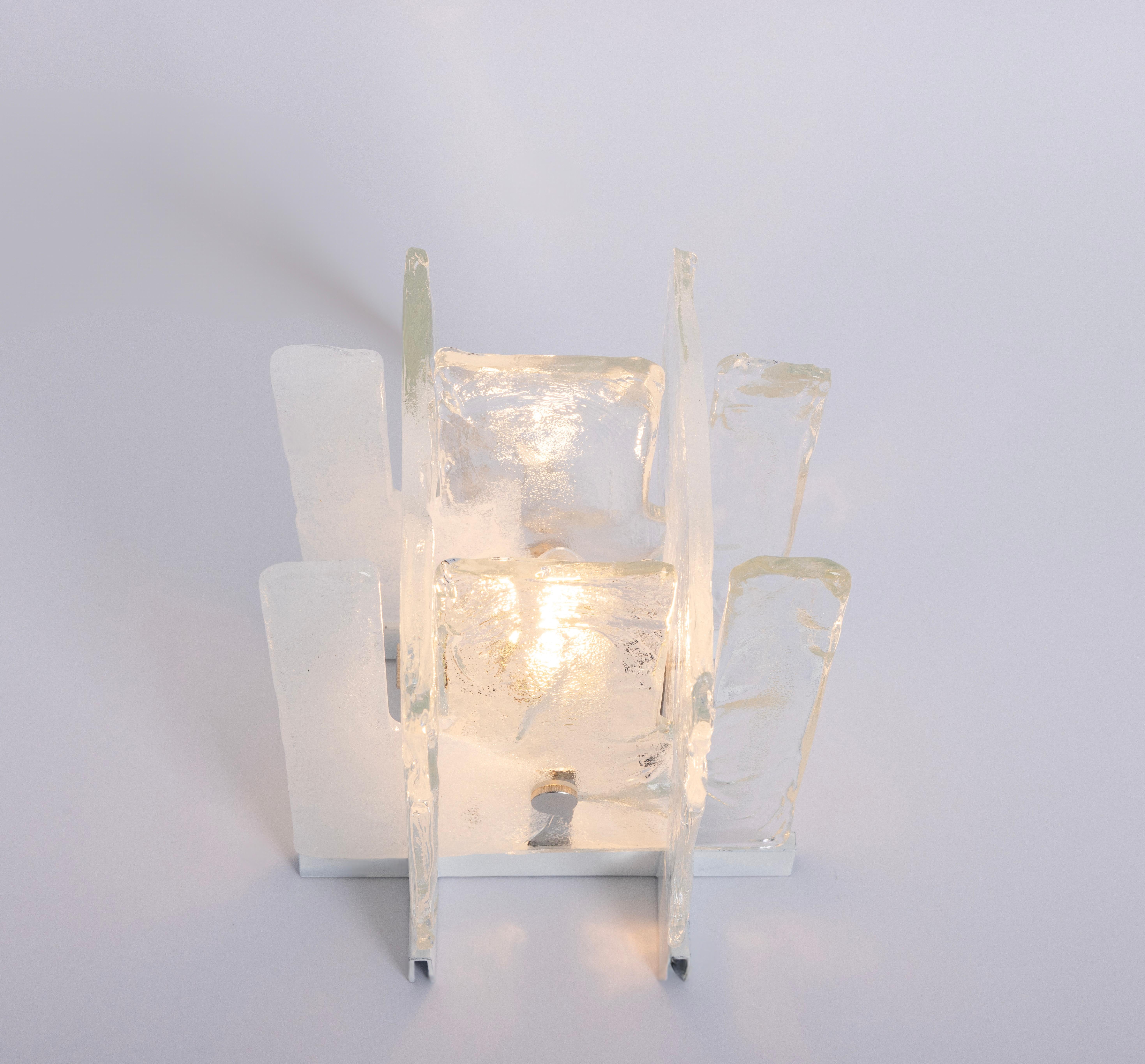 1 des 2 petites appliques en verre Design-Light par Carlo Nason pour Kalmar, années 1960 en vente 4