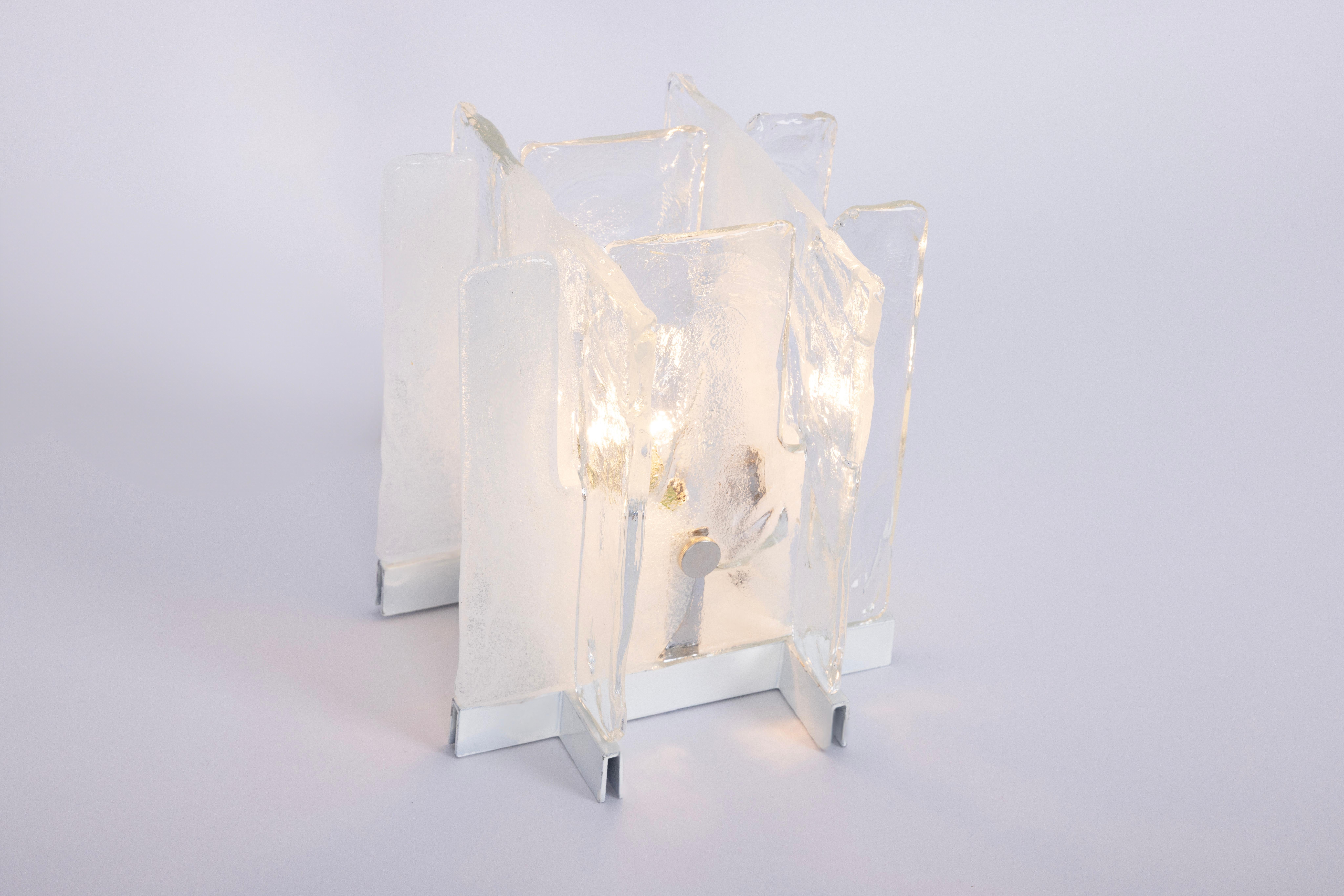 1 des 2 petites appliques en verre Design-Light par Carlo Nason pour Kalmar, années 1960 en vente 2
