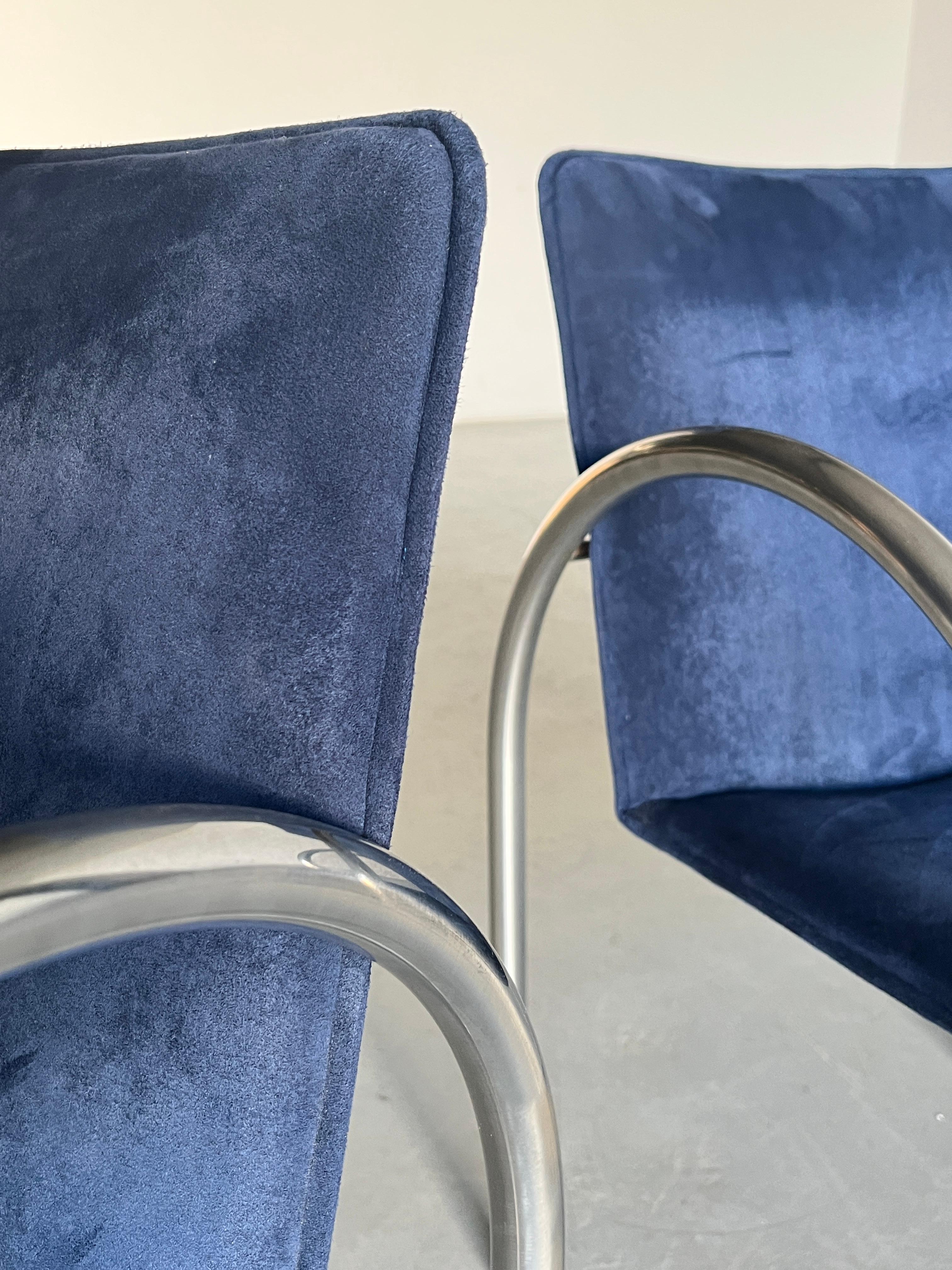 1 des 2 chaises cantilever postmodernes 'Cirkel' de Metaform, années 1980, Pays-Bas en vente 1